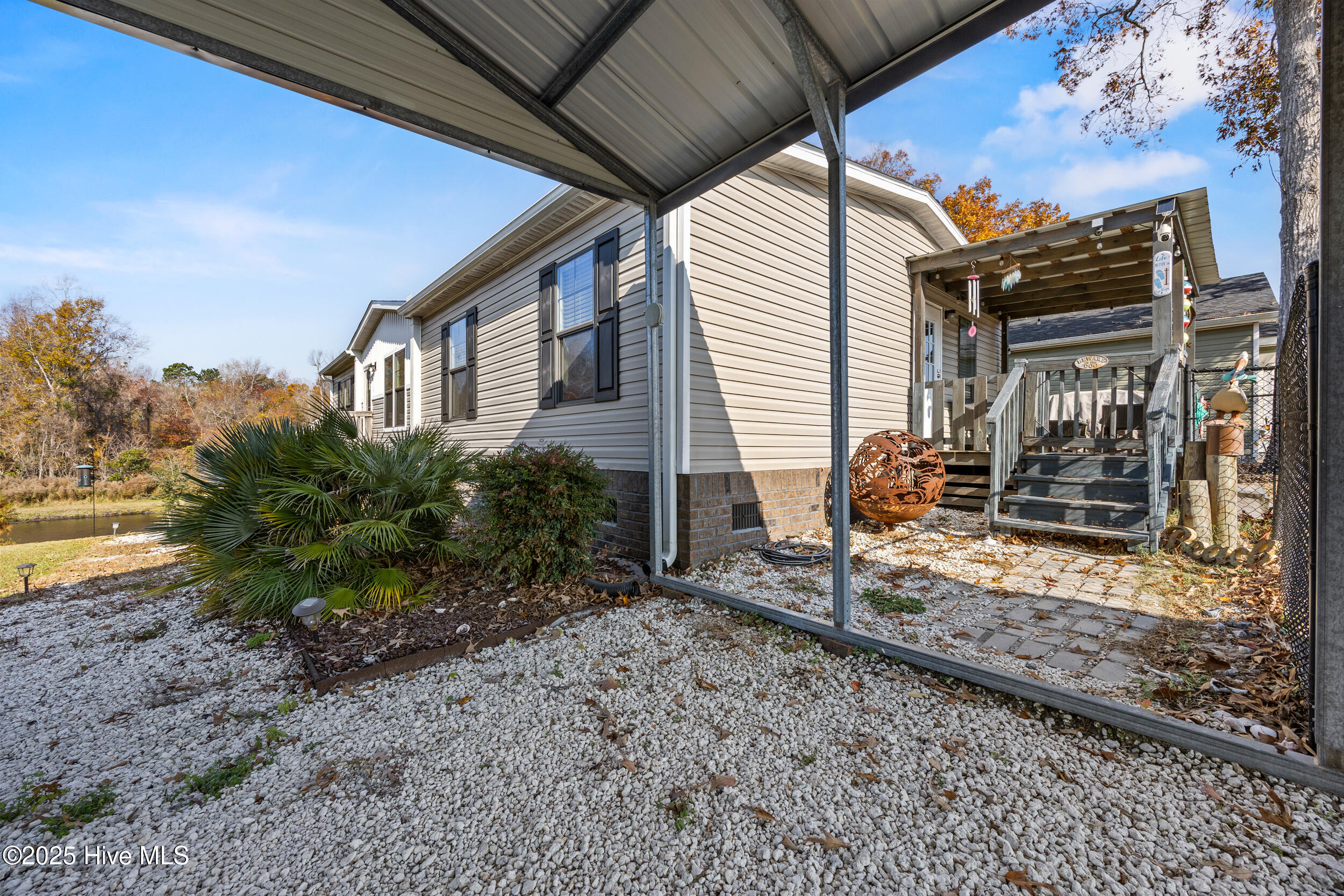 100542726 | Photo 39