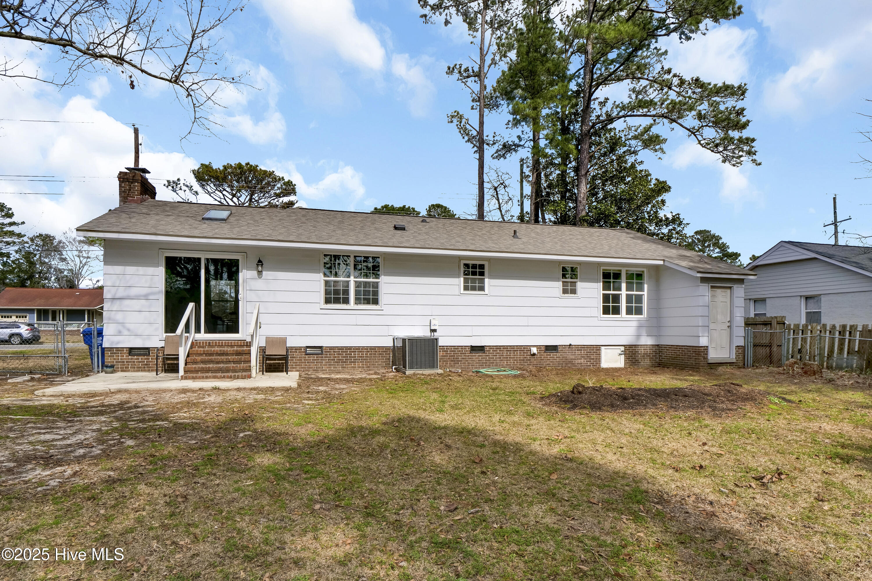 100529555 | Photo 25