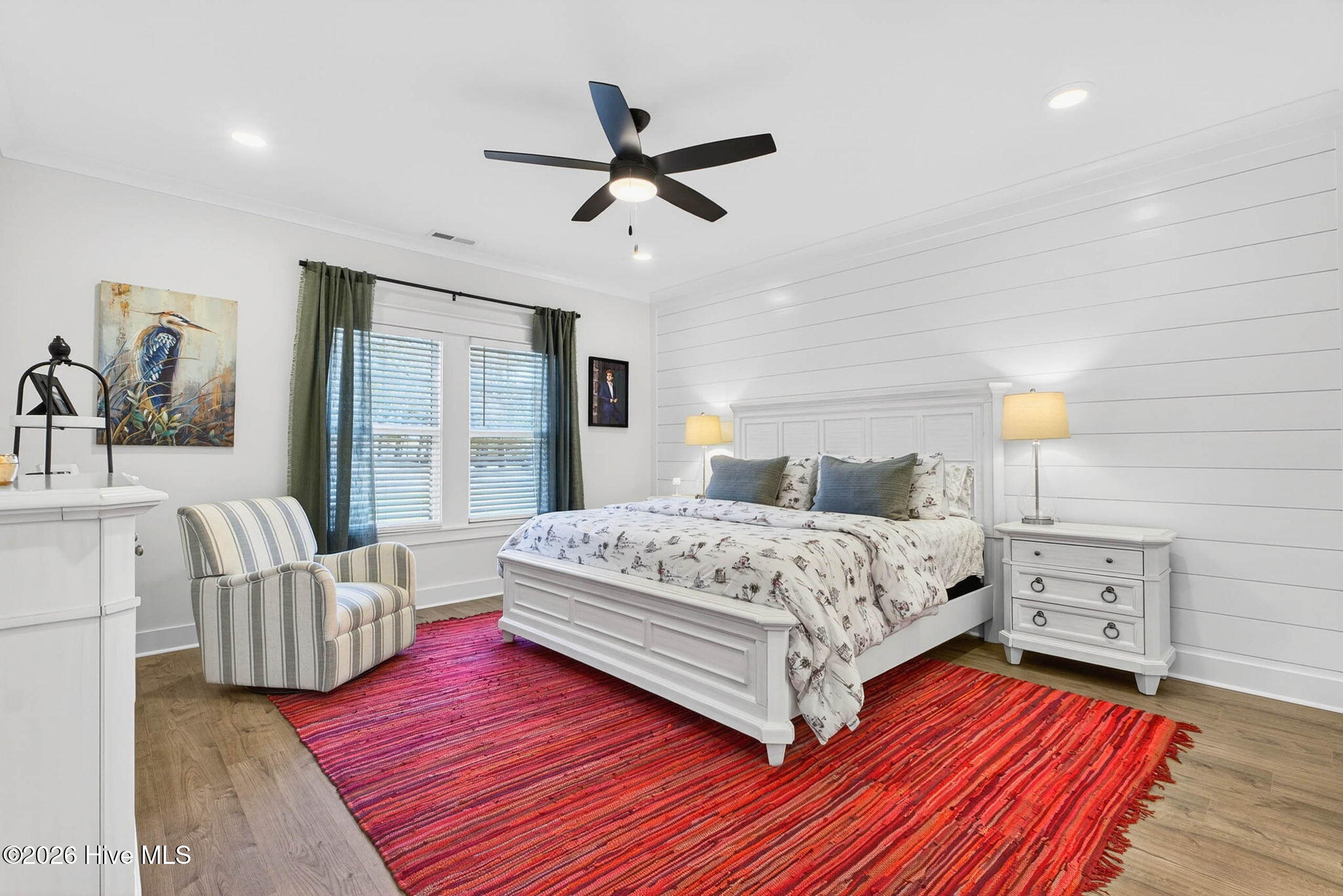 100561272 | Photo 18