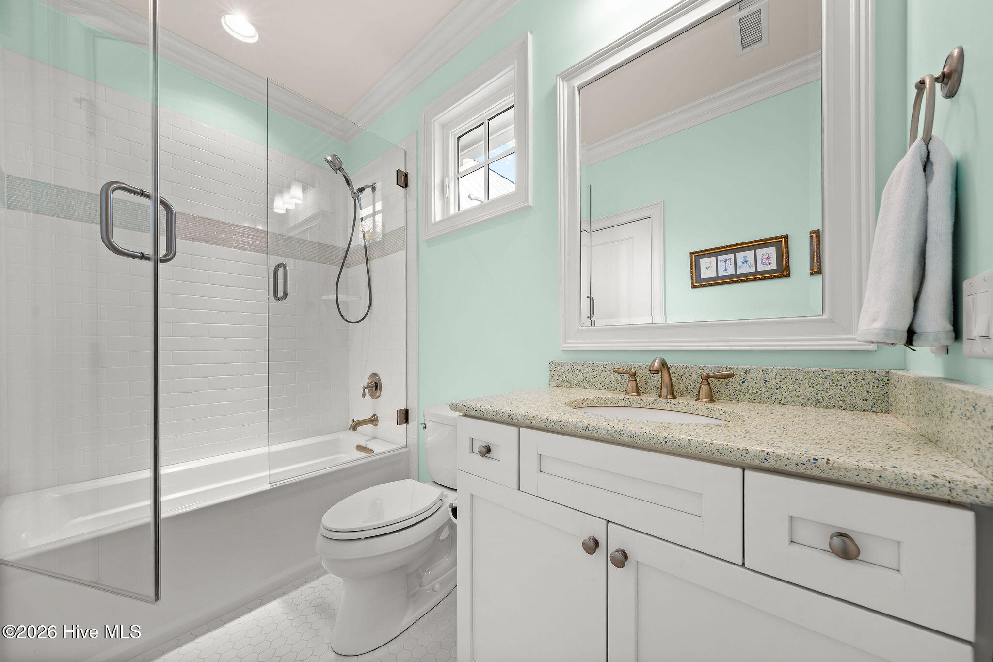 100553604 | Photo 54