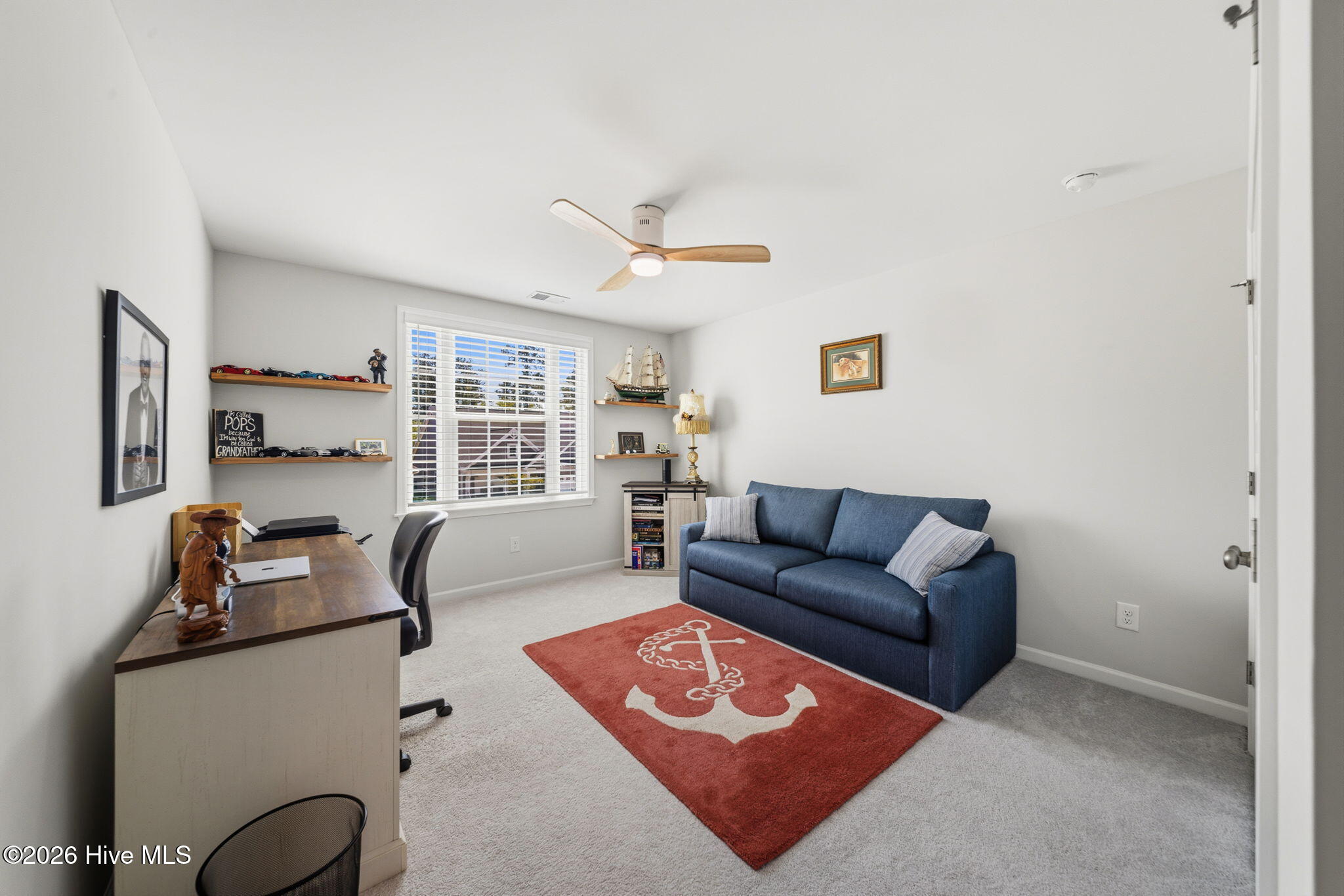 100568500 | Photo 41