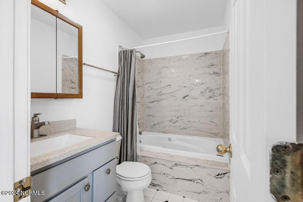 100551459 | Photo 11