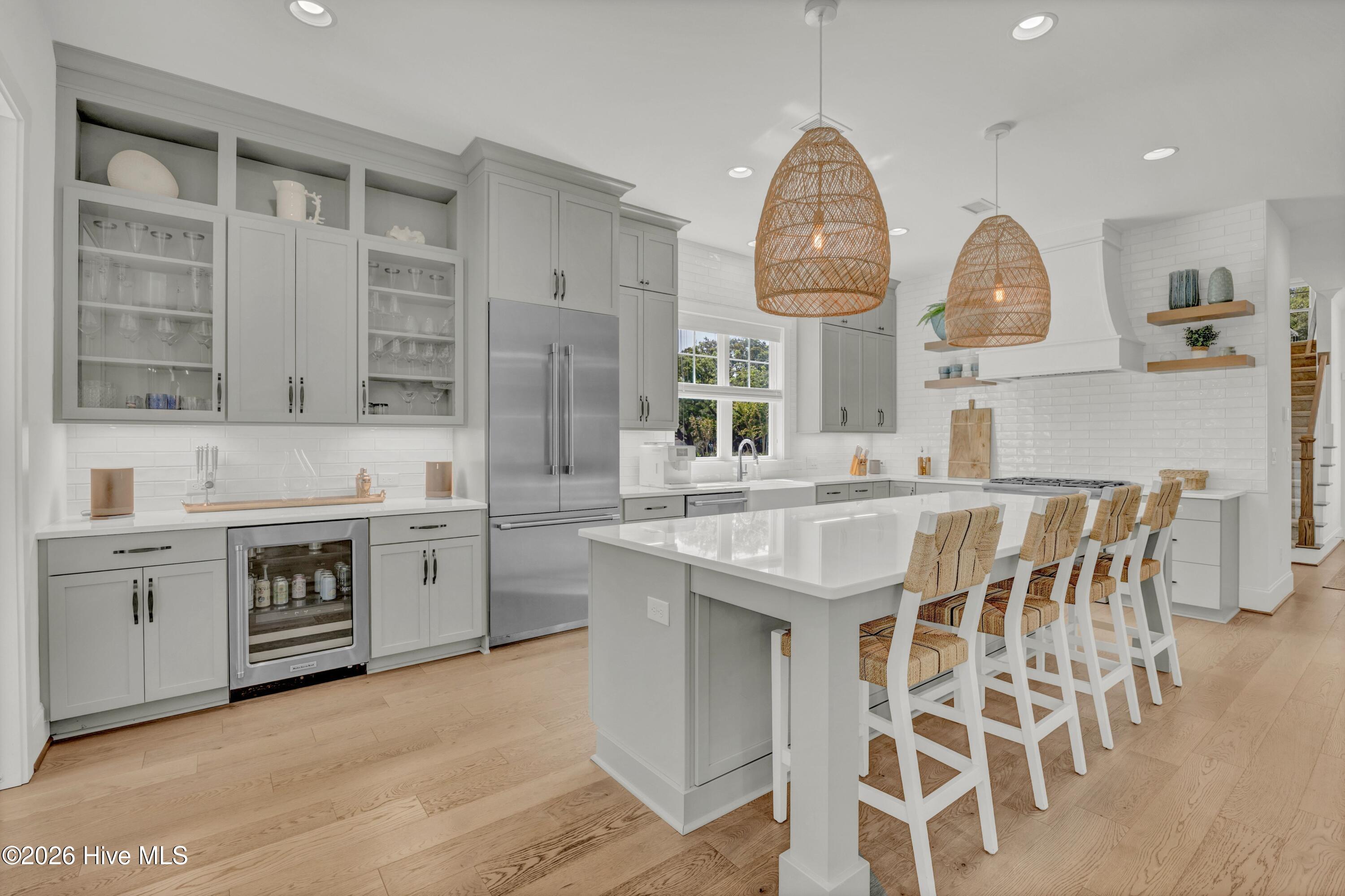 100566048 | Photo 22