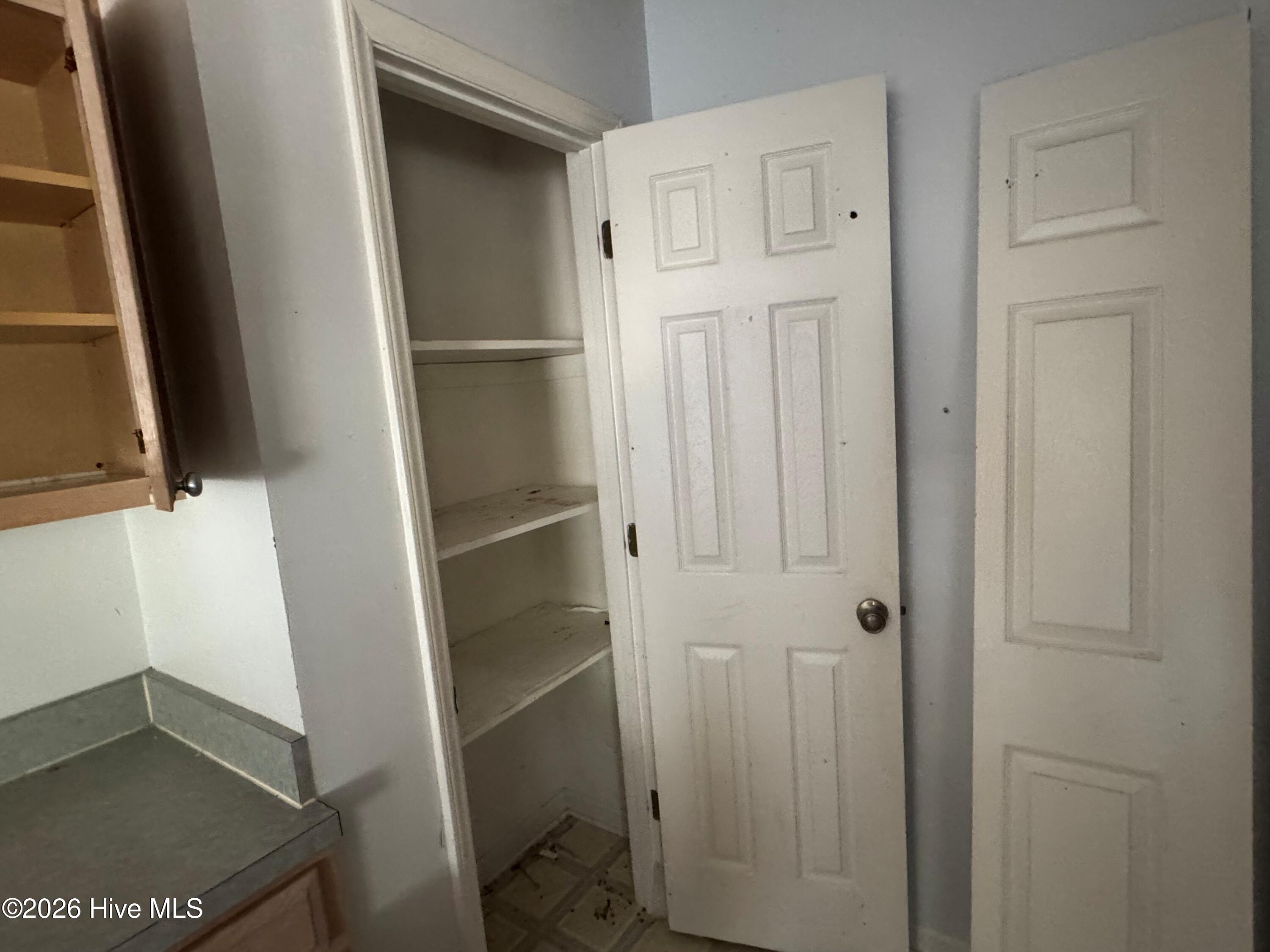 100561066 | Photo 19