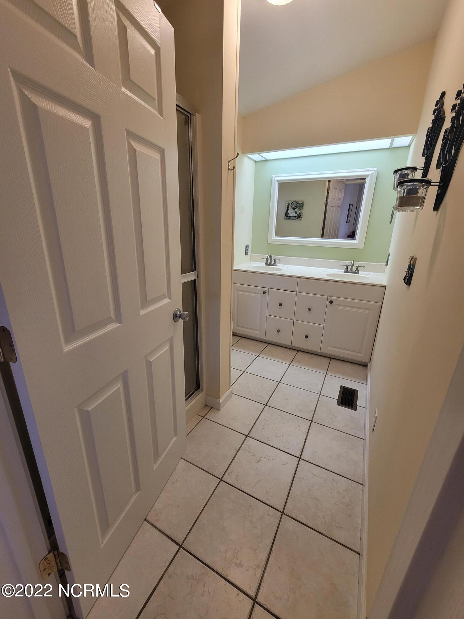 100538759 | Photo 21