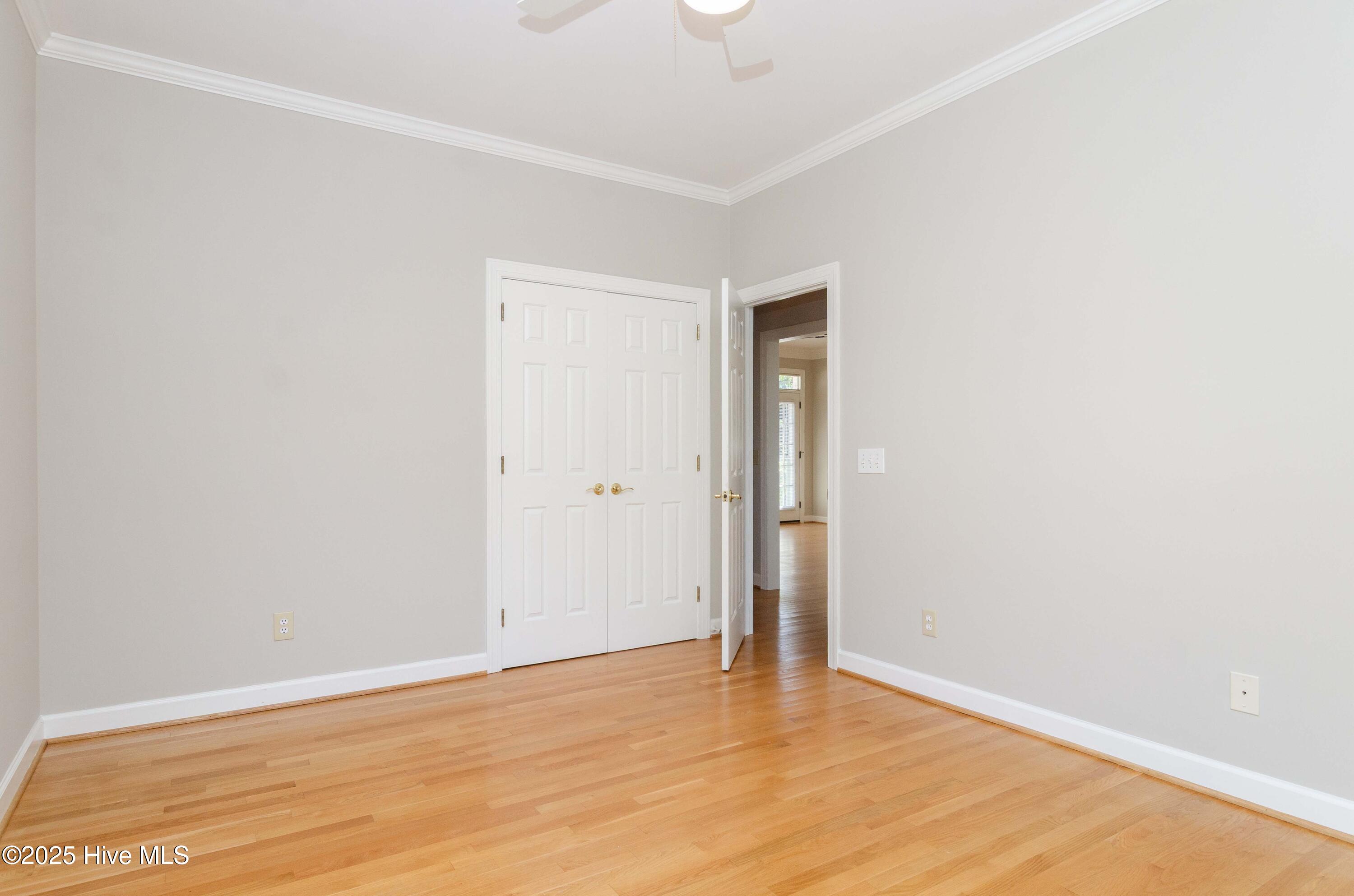 100516965 | Photo 29