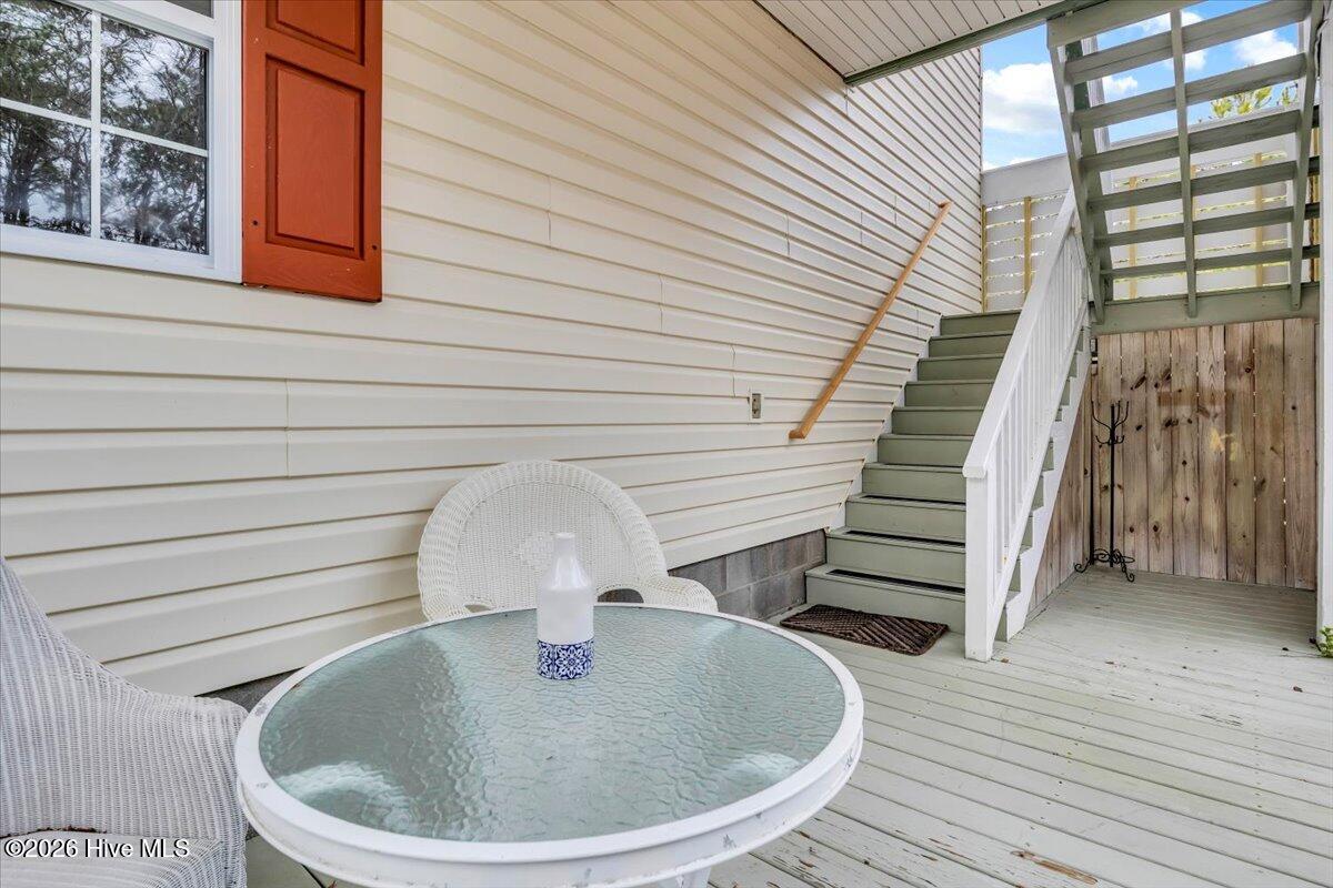 100556274 | Photo 14