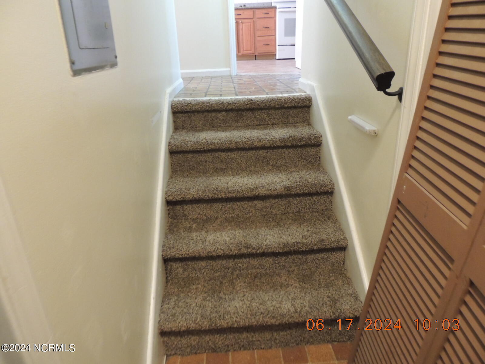 100450812 | Photo 28