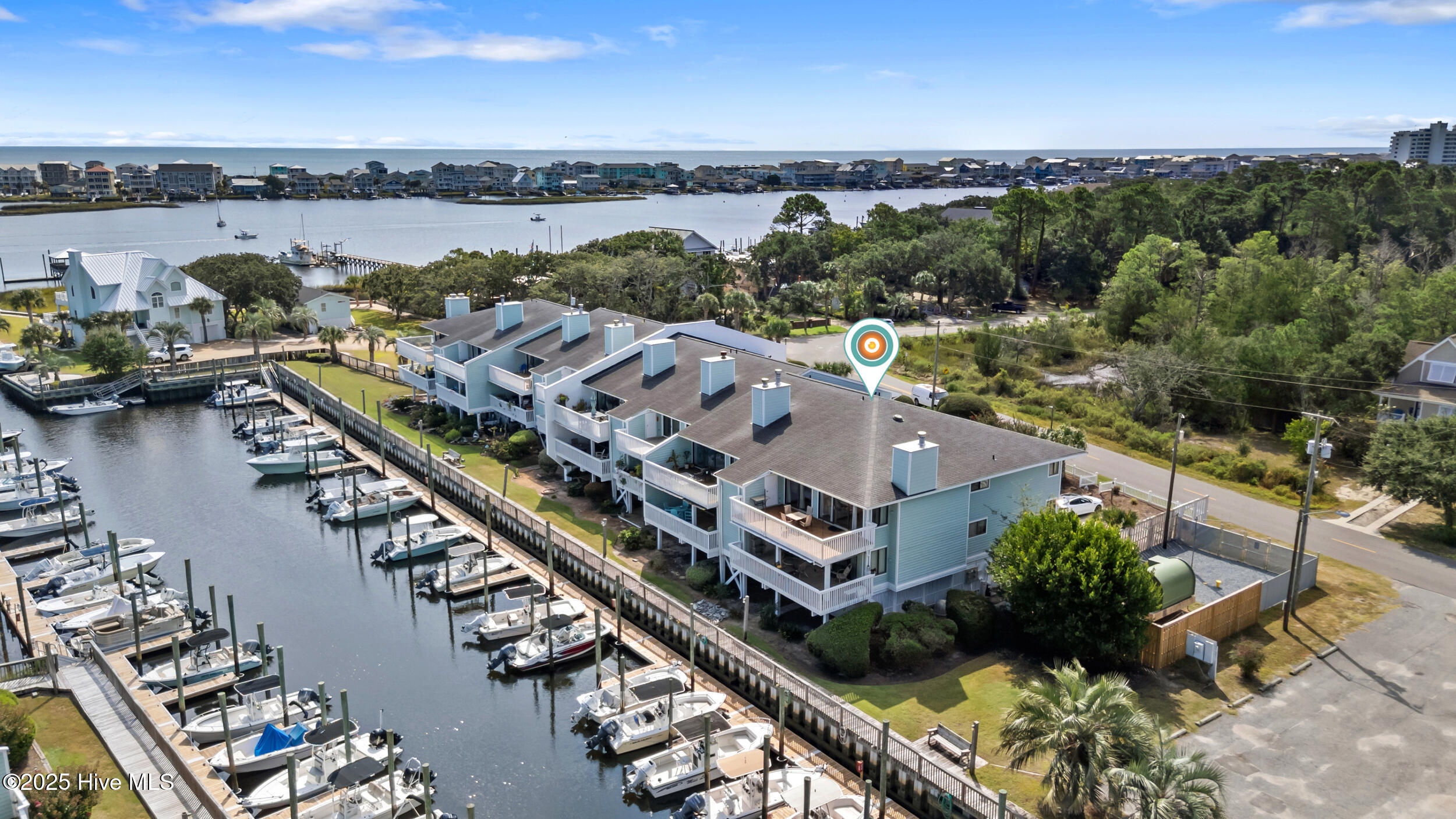 100559717 | Photo 42