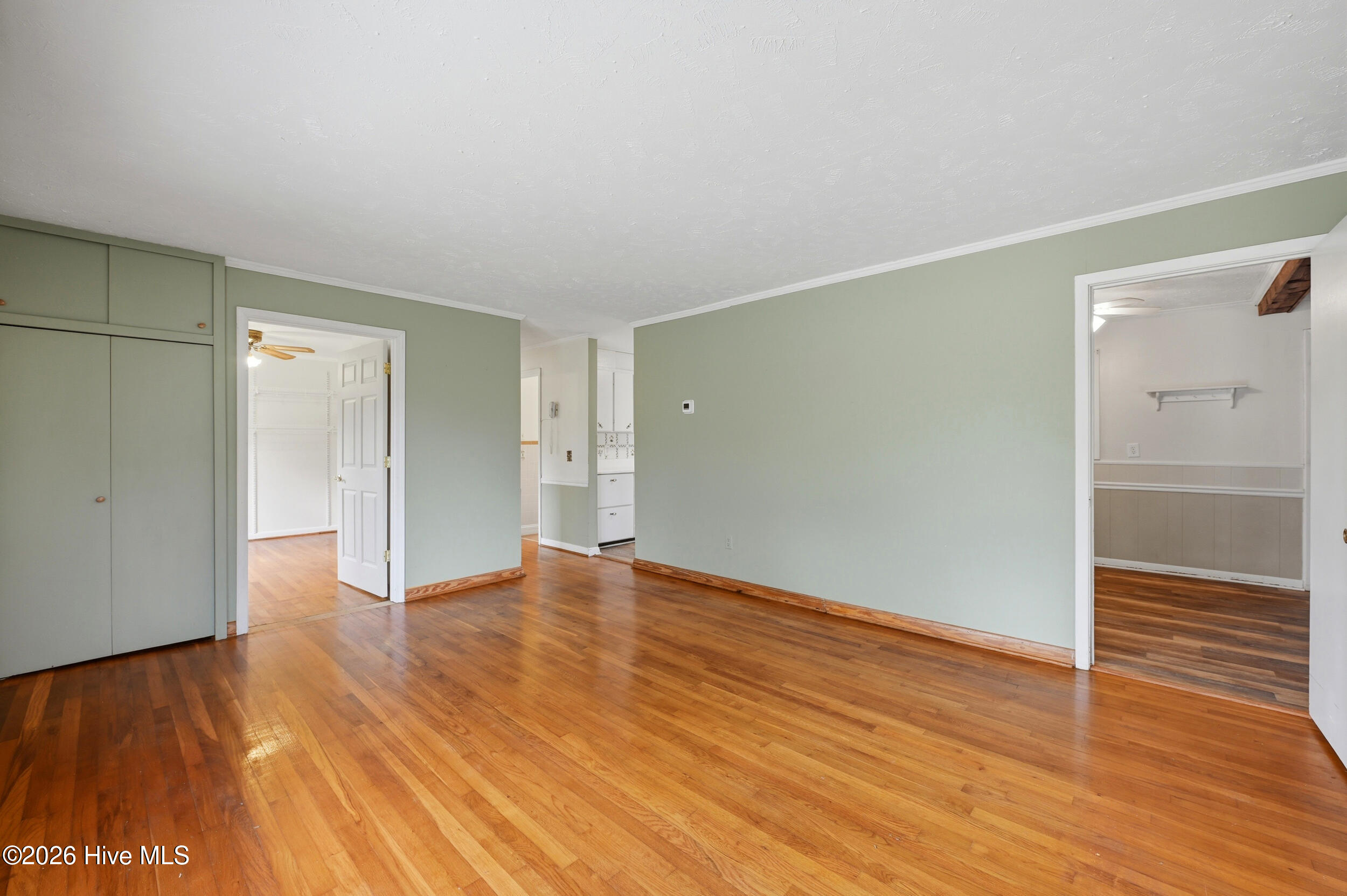 100562912 | Photo 10