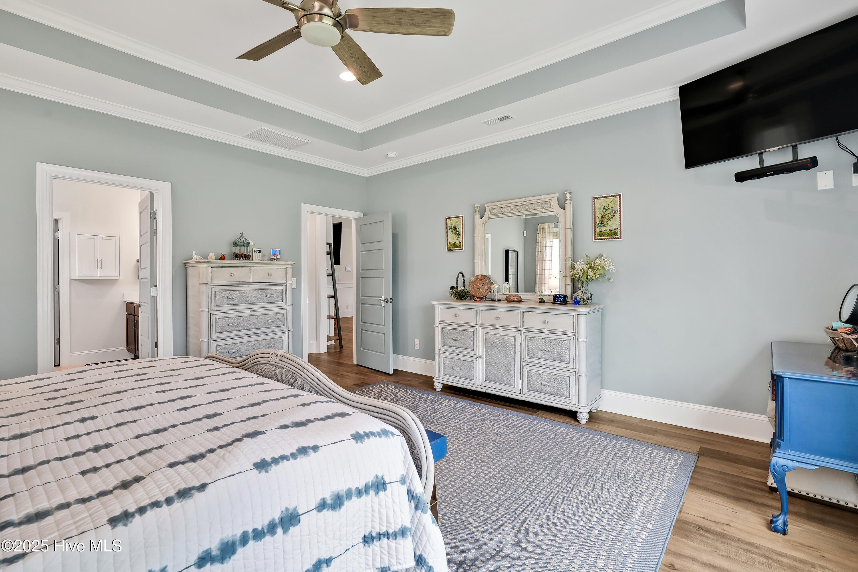 100508113 | Photo 17