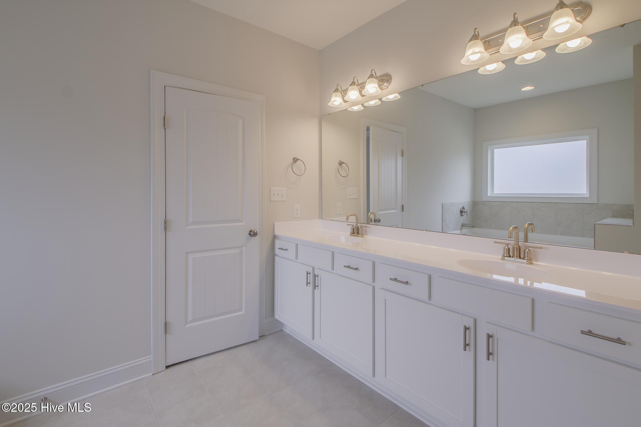 100493644 | Photo 17