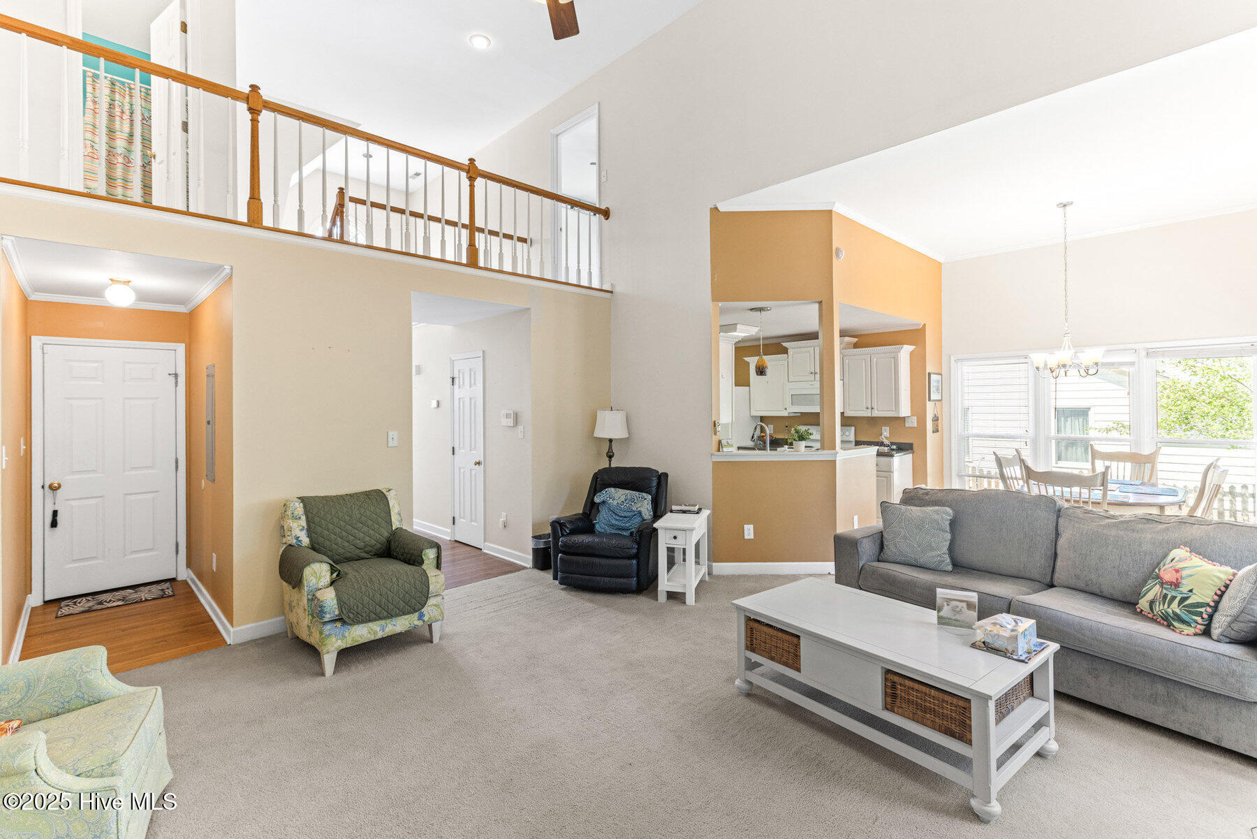 100505996 | Photo 13