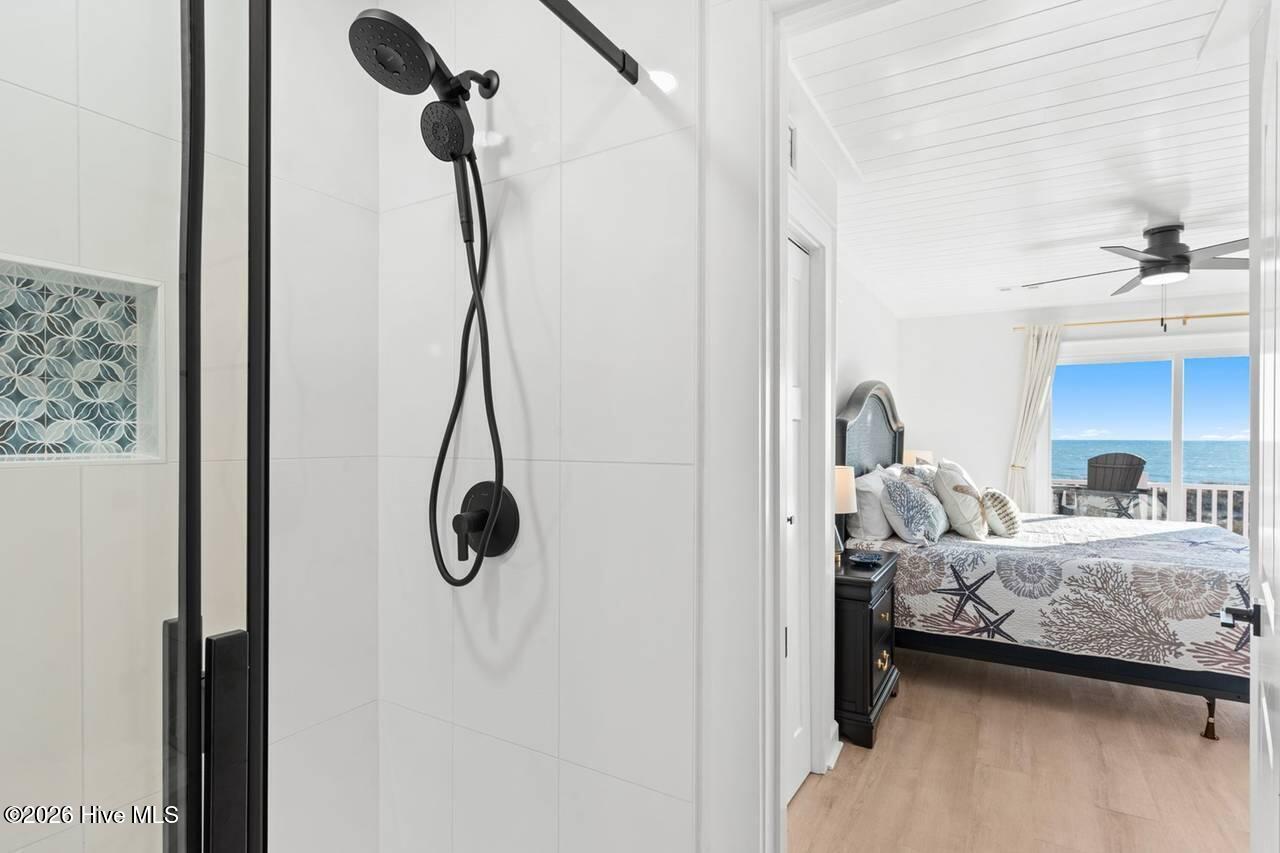 100553322 | Photo 31