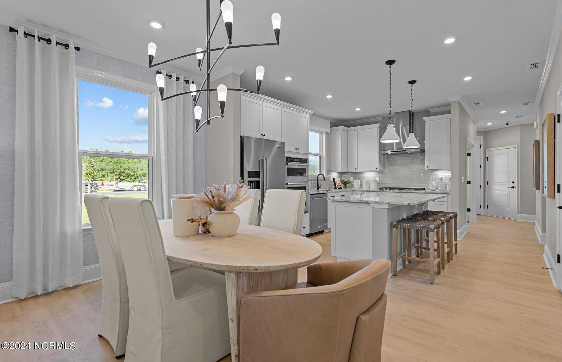 100523734 | Photo 13