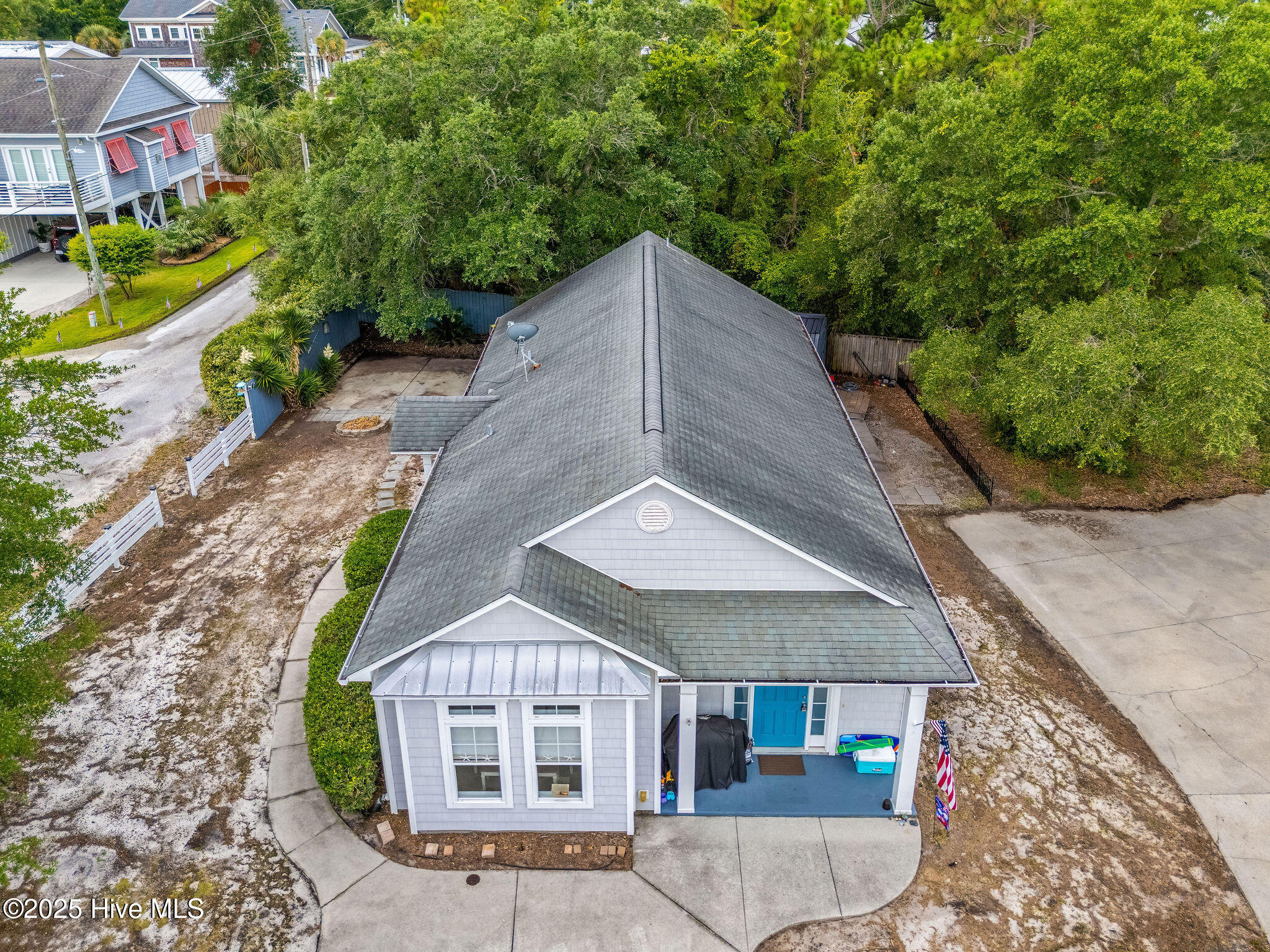 100522781 | Photo 33