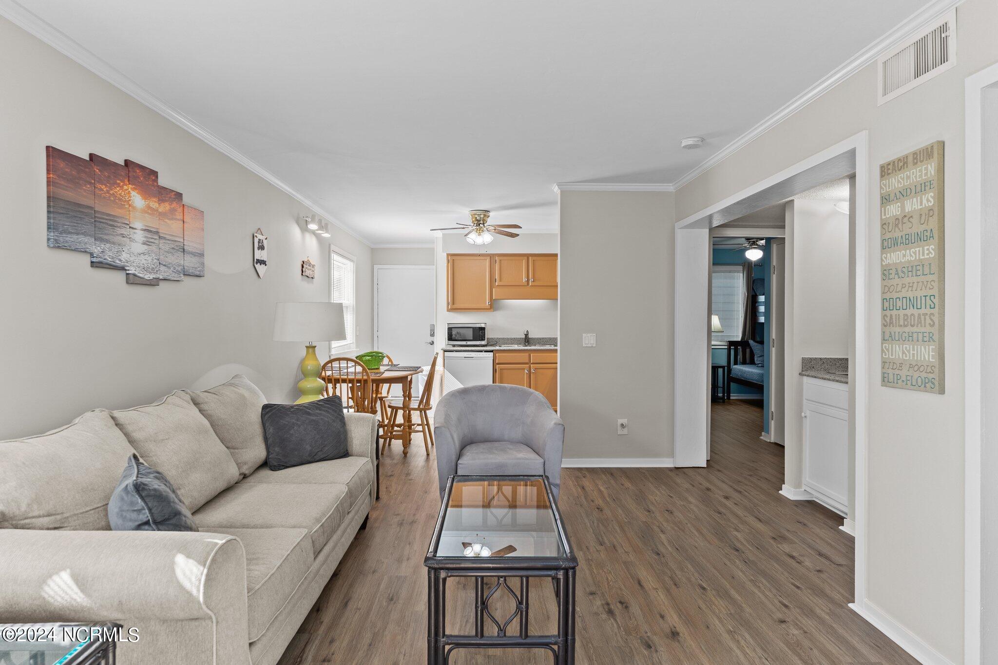 1404 Canal Drive Apt 17, Carolina Beach, NC 28428 – photo 8: 10-web-or-mls-BTS08405