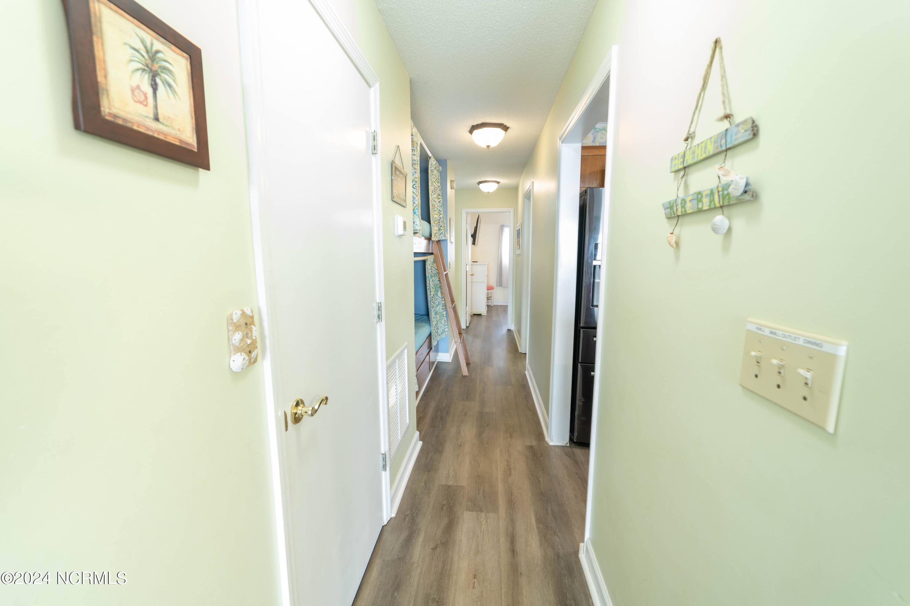 100557280 | Photo 18