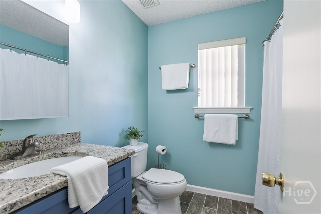 109 Bobstay Court