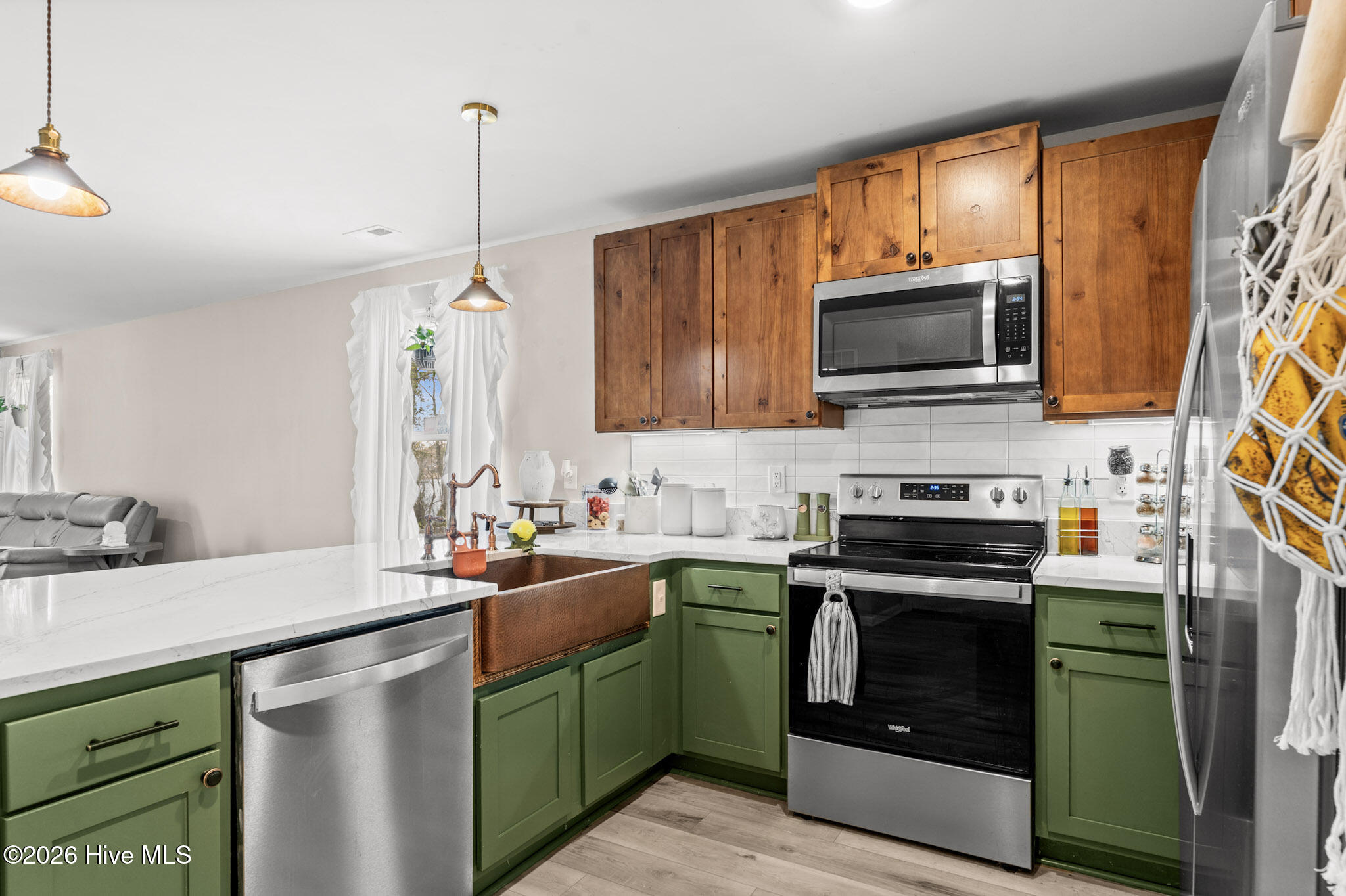 100566662 | Photo 67