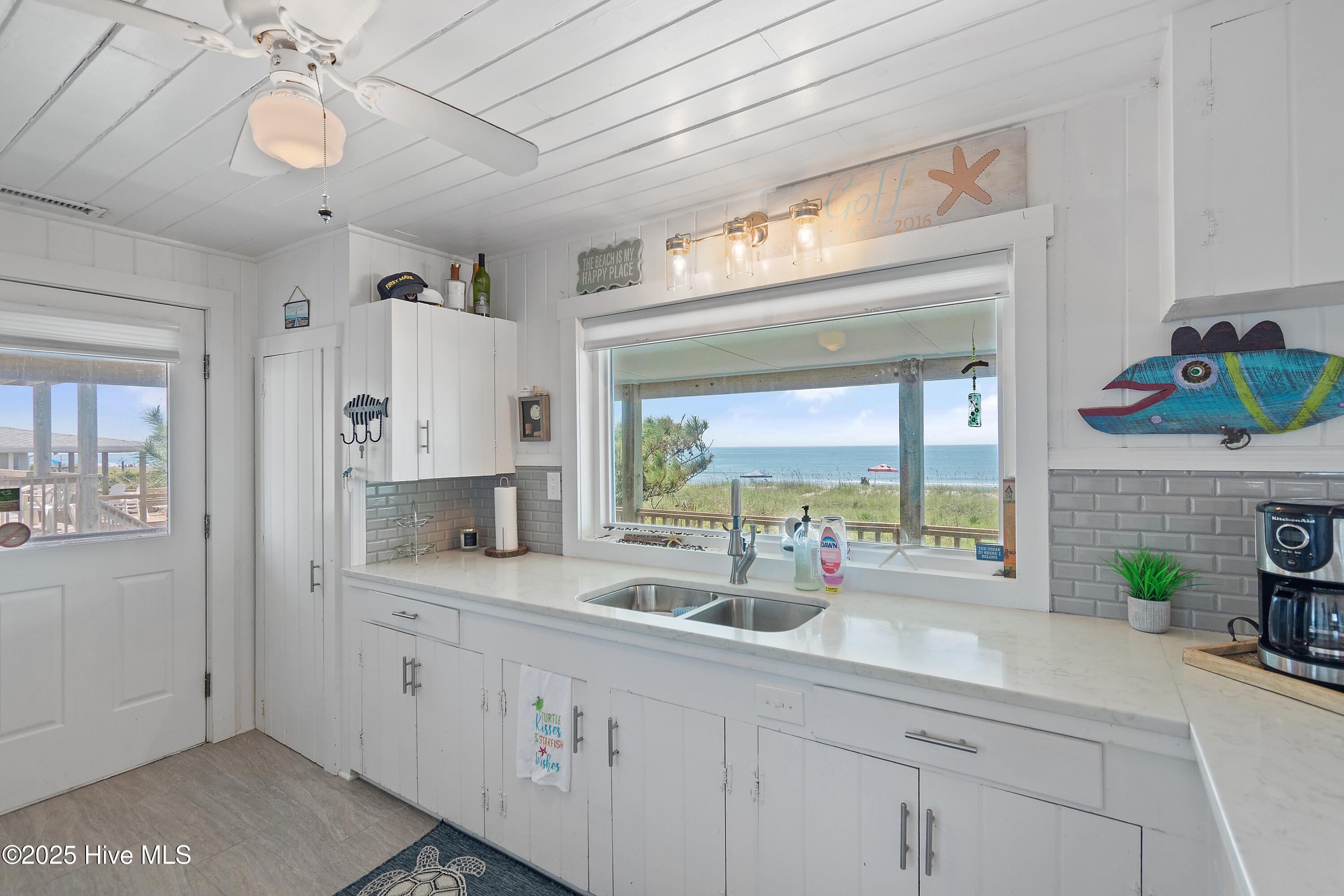 925 Ocean Boulevard W, Holden Beach, NC 28462 – photo 8: 925OceanBlvdW - 27