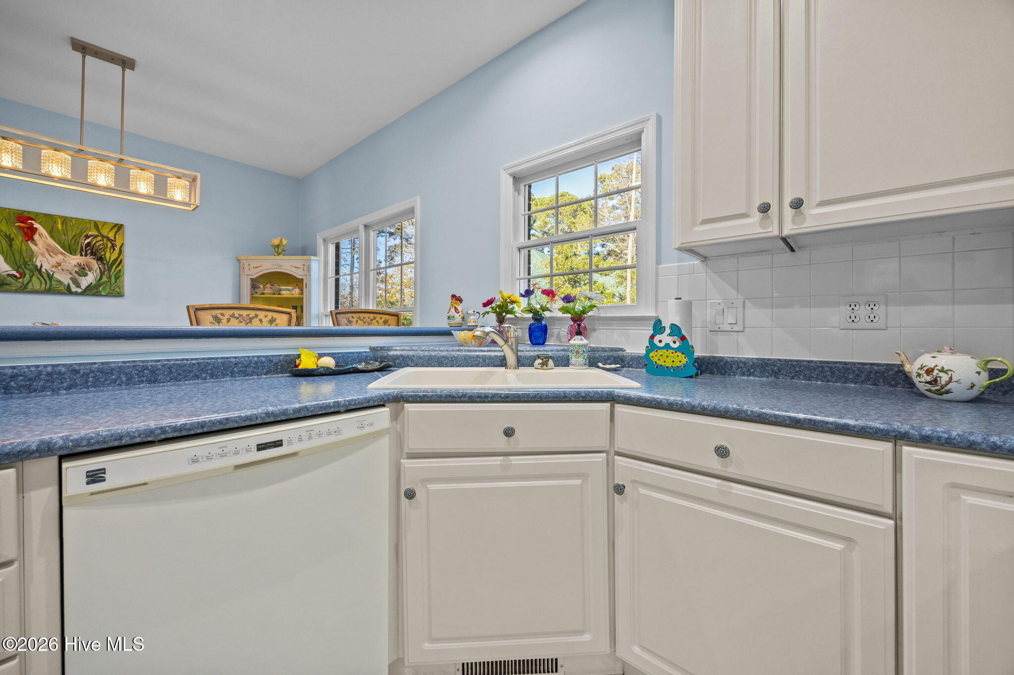 100547284 | Photo 18