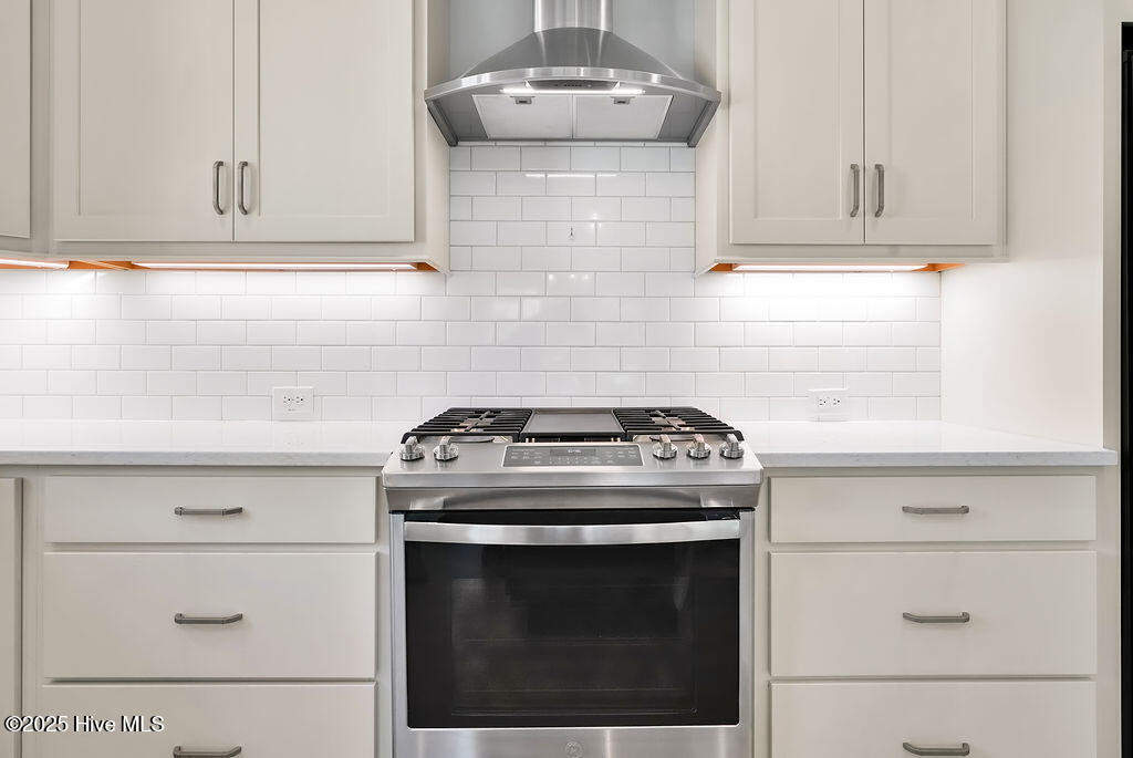 100537536 | Photo 31