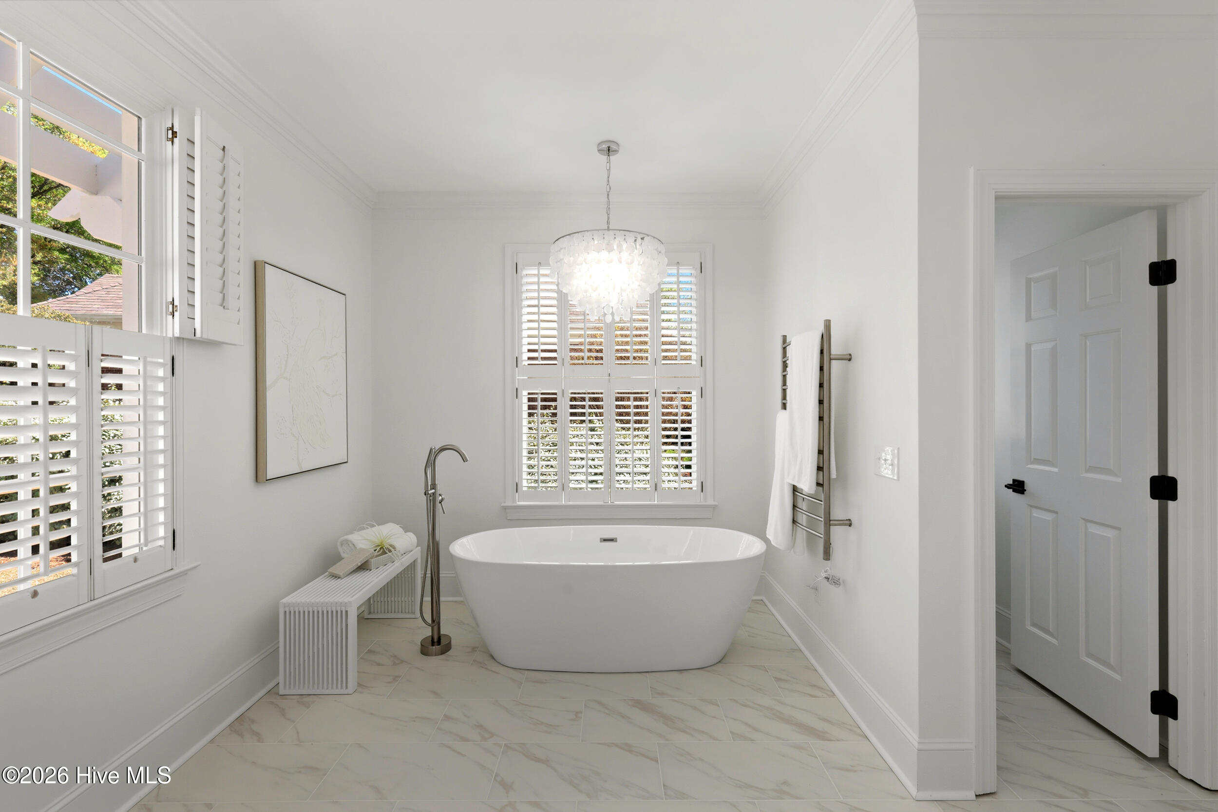 100540721 | Photo 40