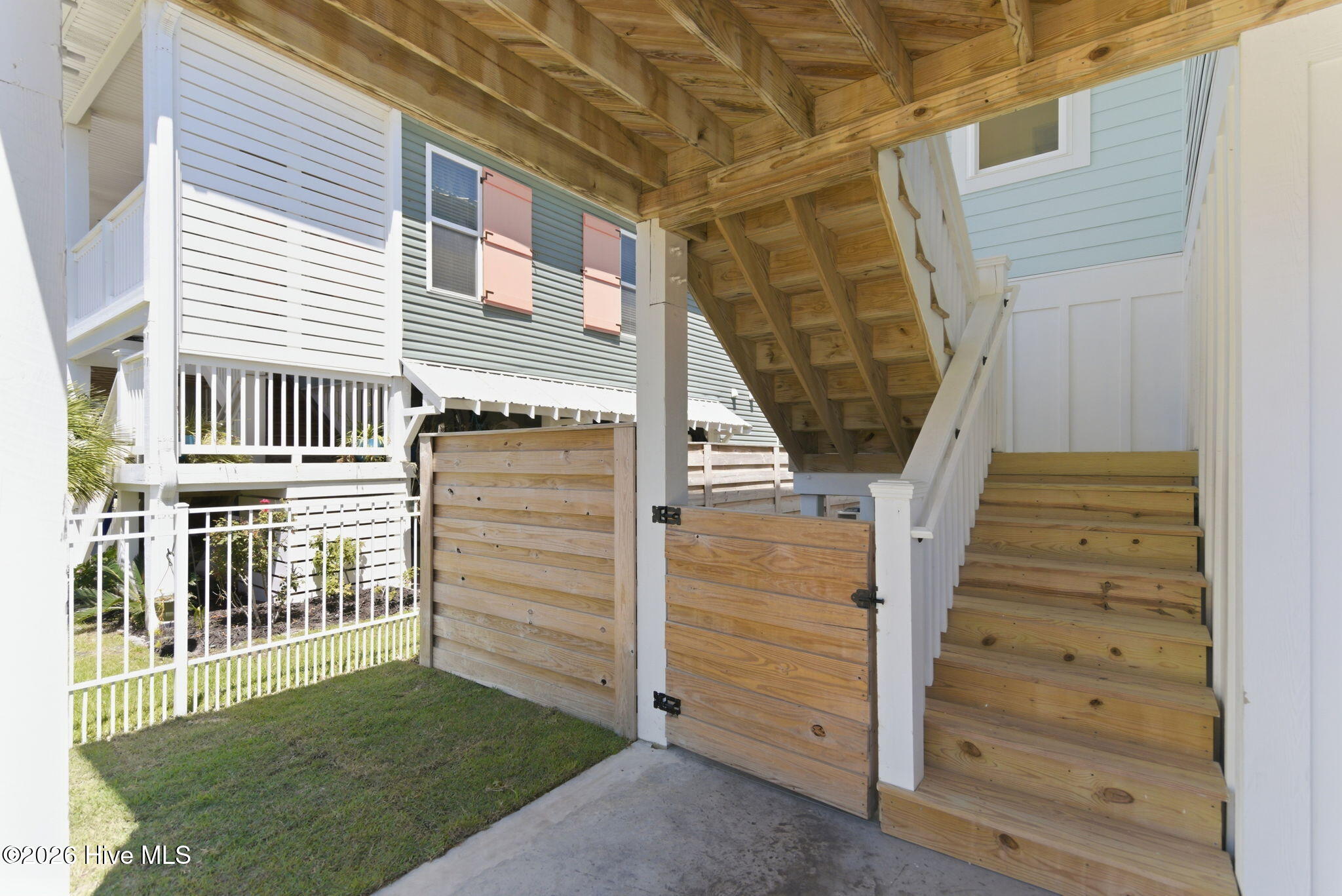 1411 Spot Lane, Carolina Beach, NC 28428 – photo 6: 83-web-or-mls-DSC04039