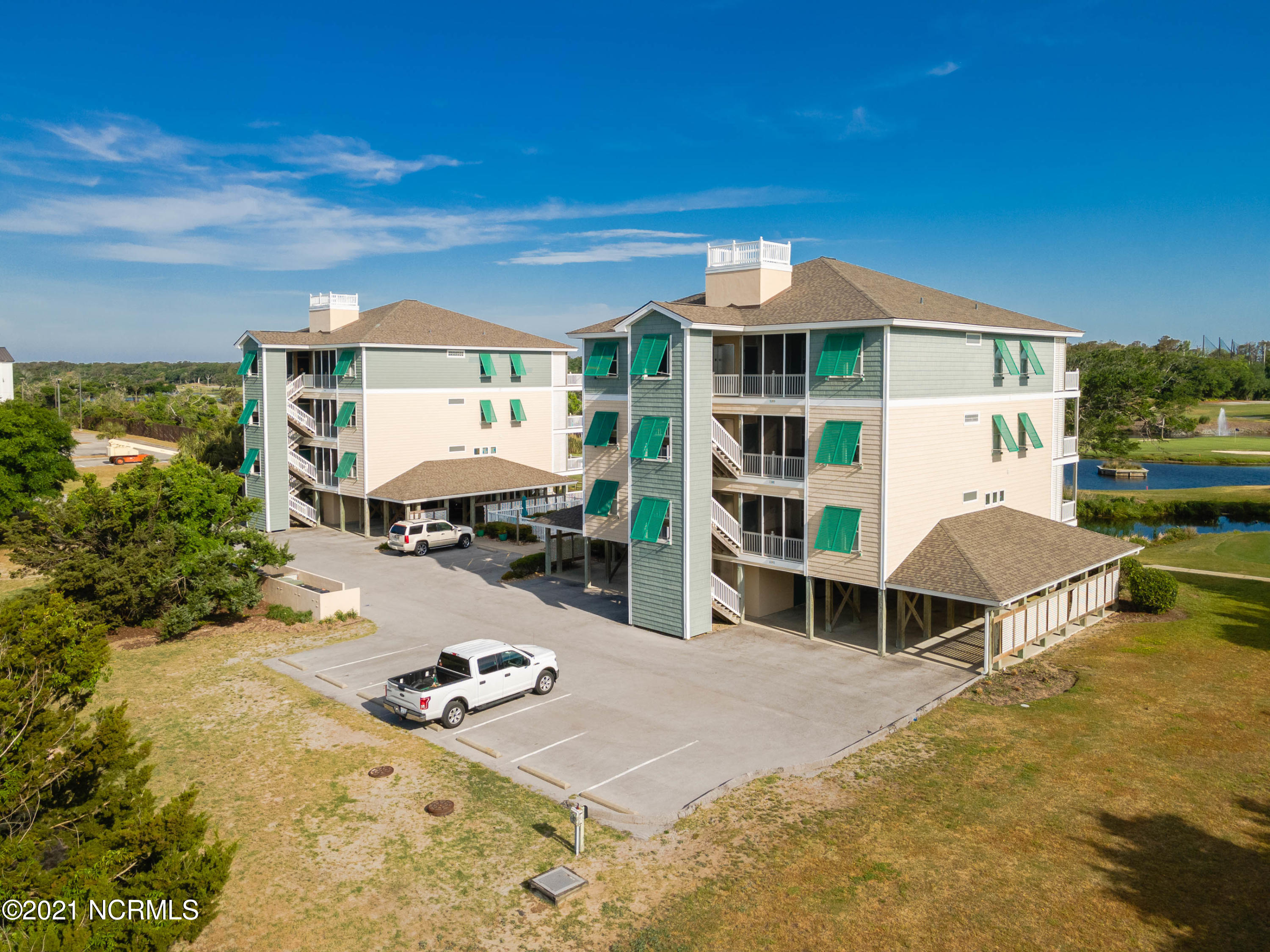 112 Oakleaf Drive 902a,Pine Knoll Shores