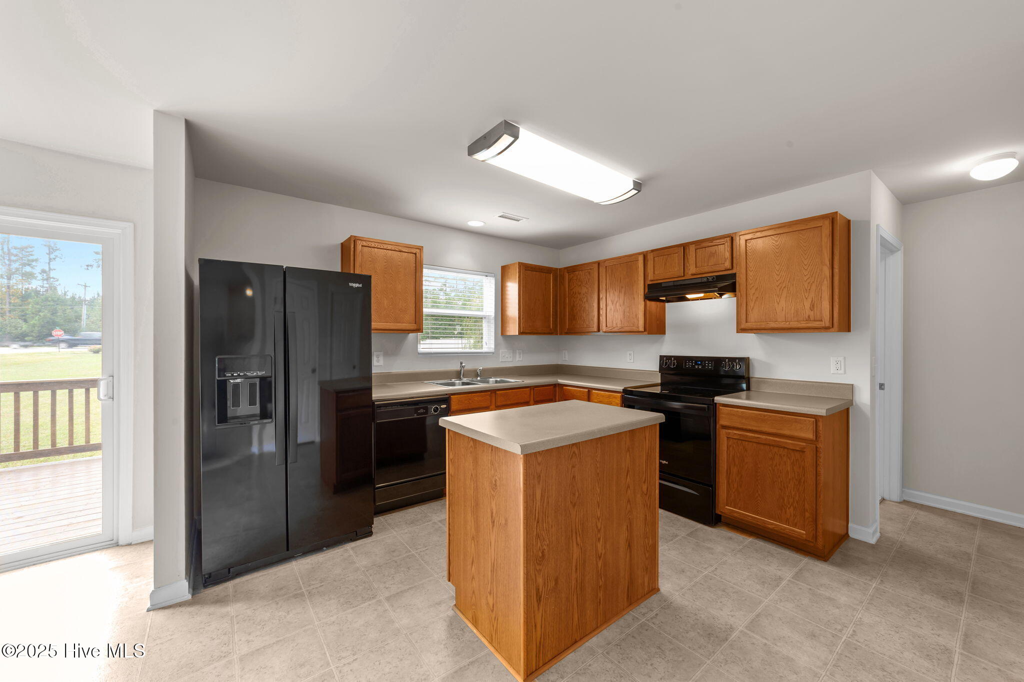 28-web-or-mls-VB4A4370