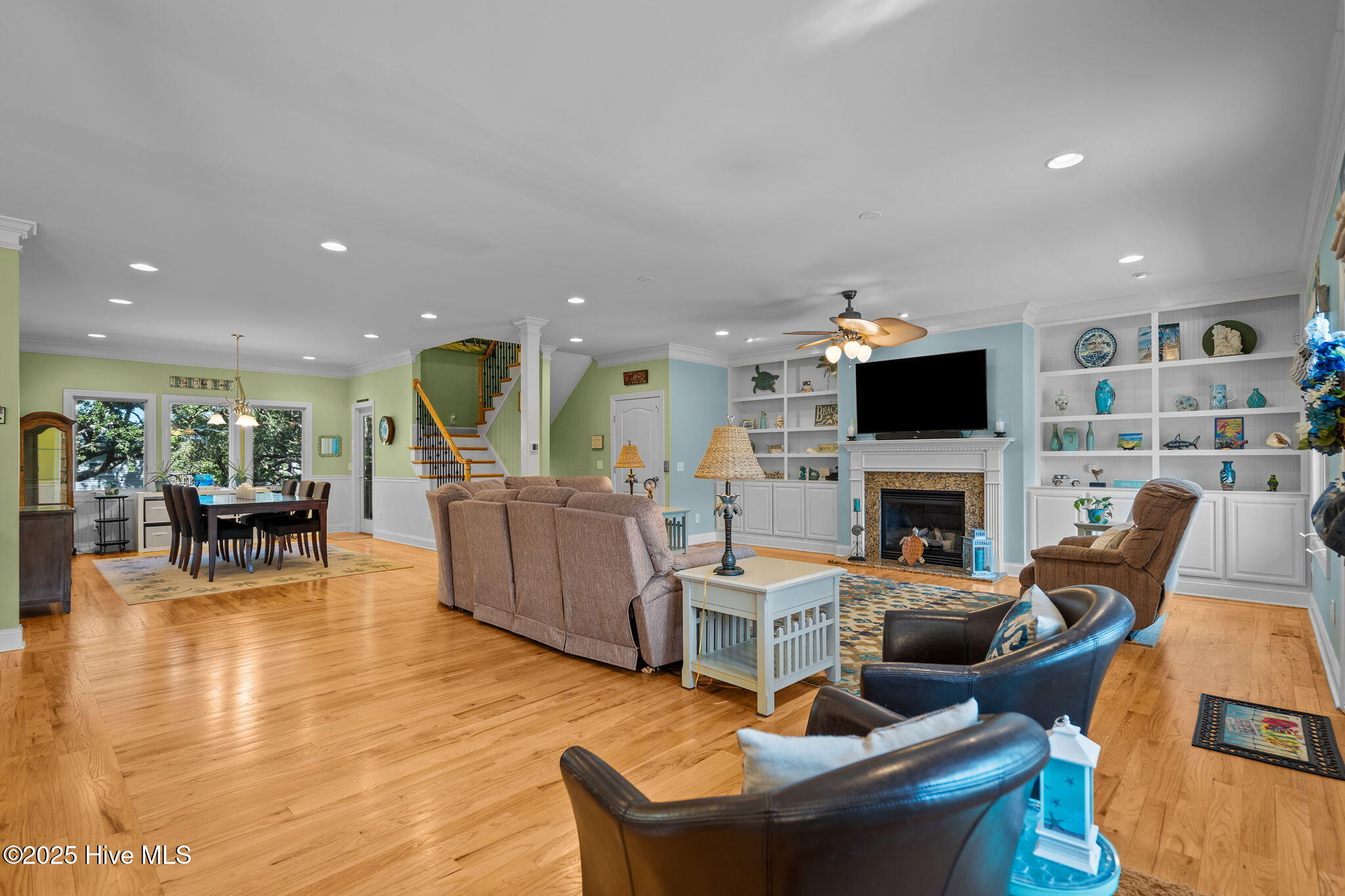 100555511 | Photo 15