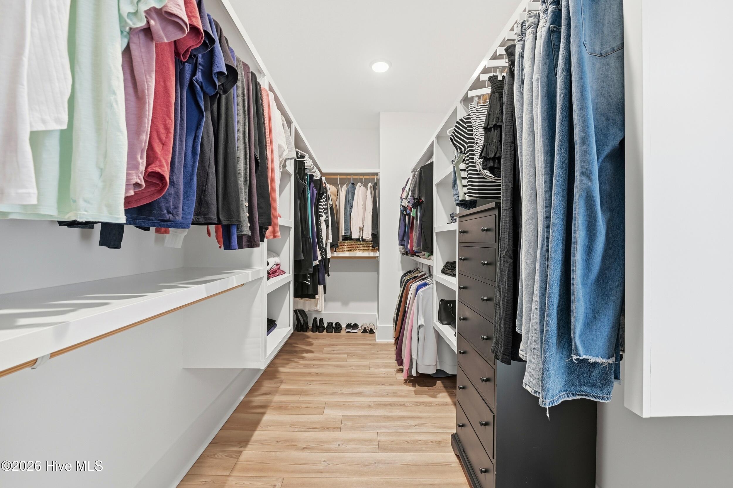 100555199 | Photo 20