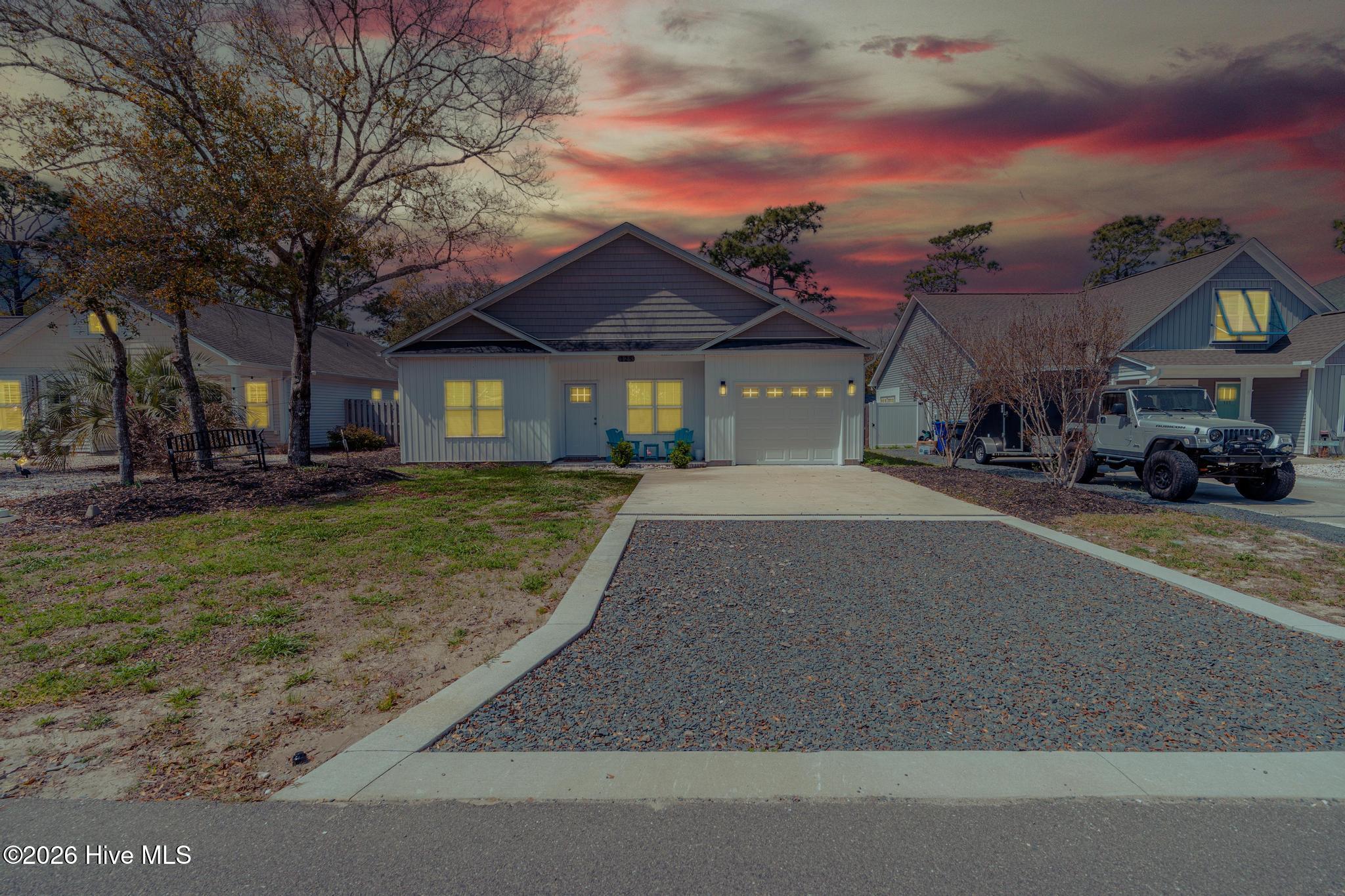 100564168 | Photo 30