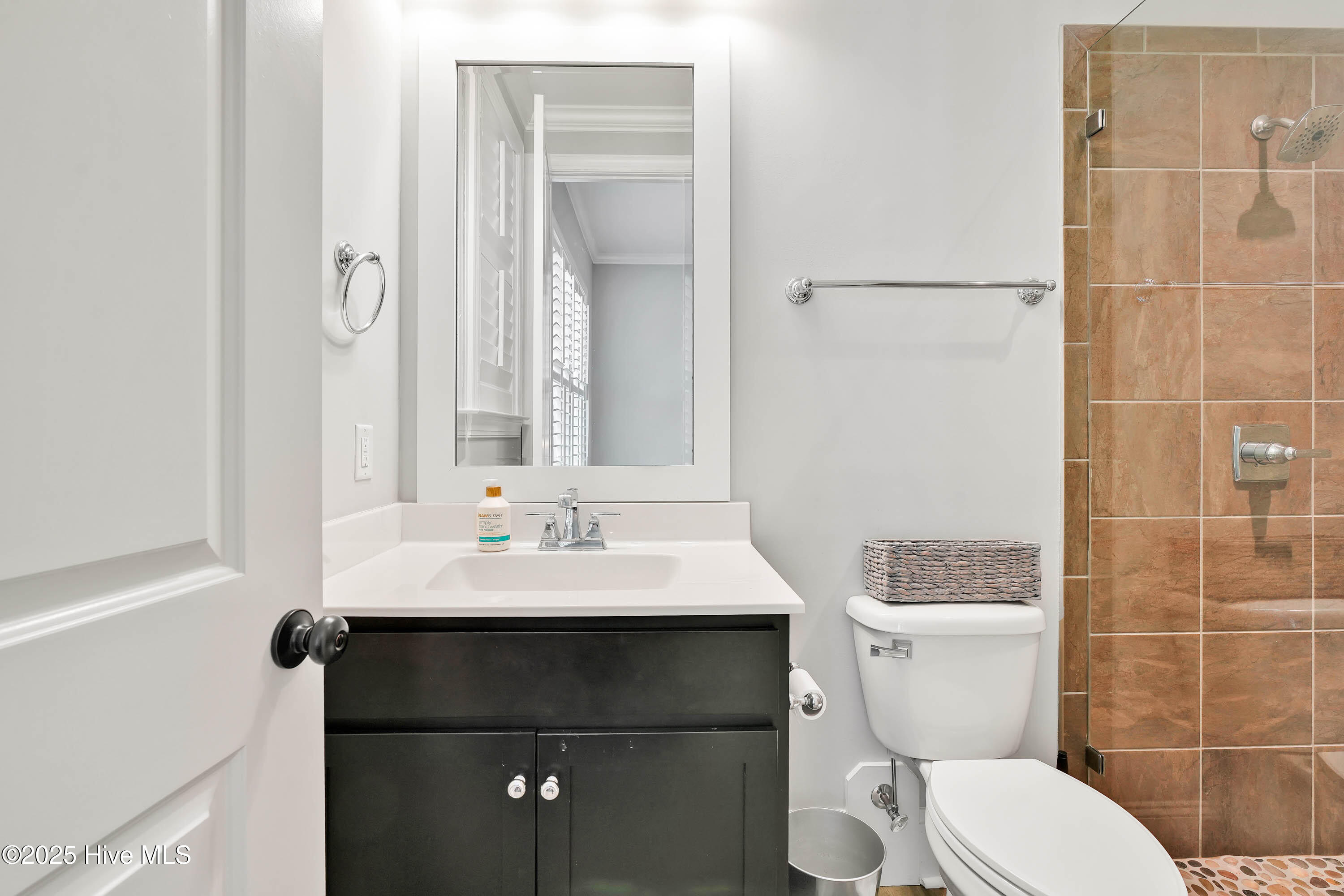 100552715 | Photo 44