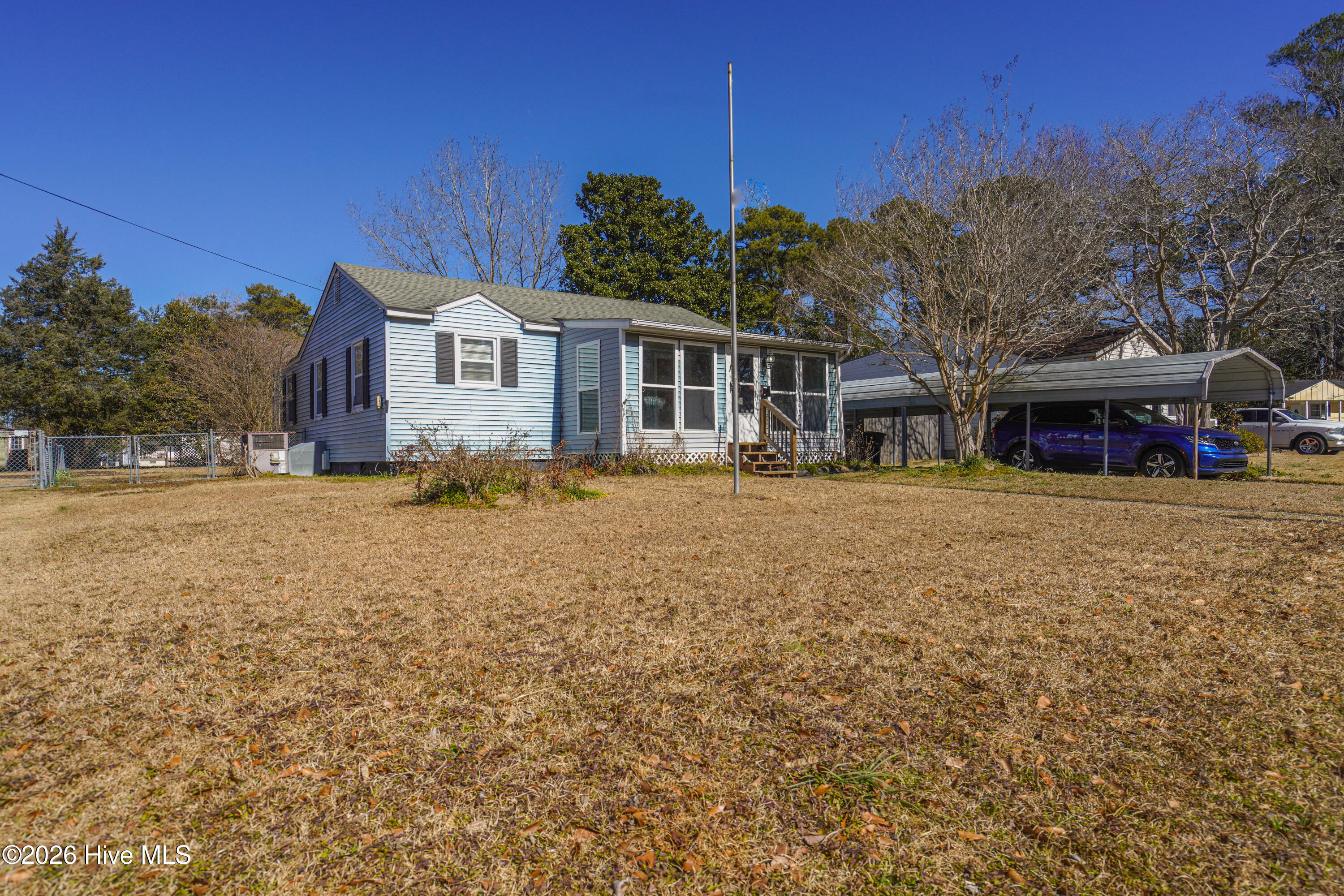 100559620 | Photo 26