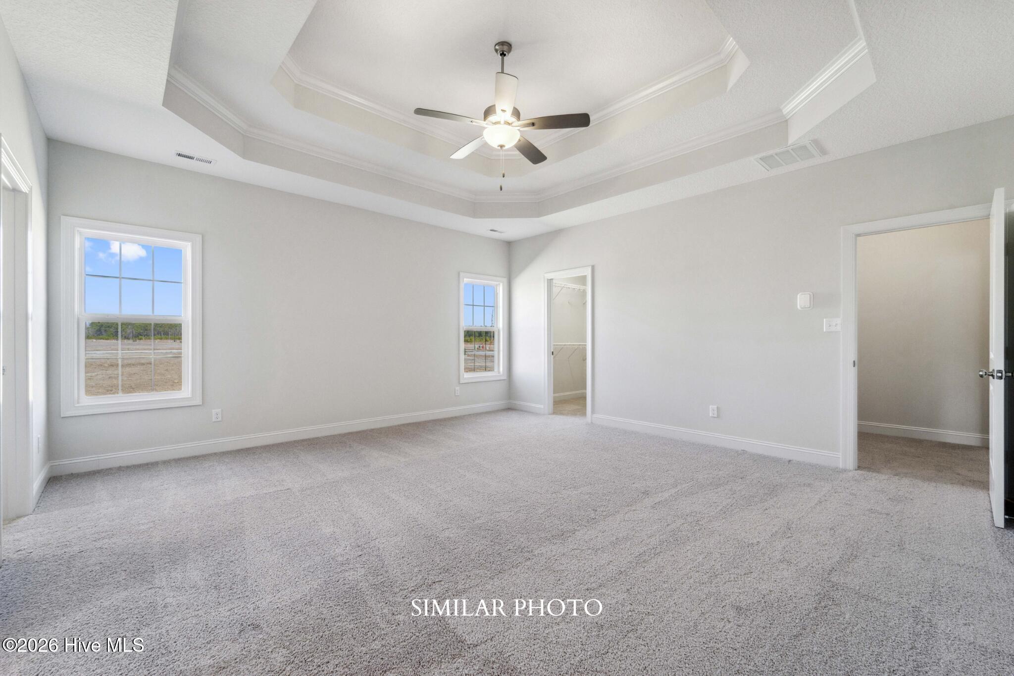 100561573 | Photo 16