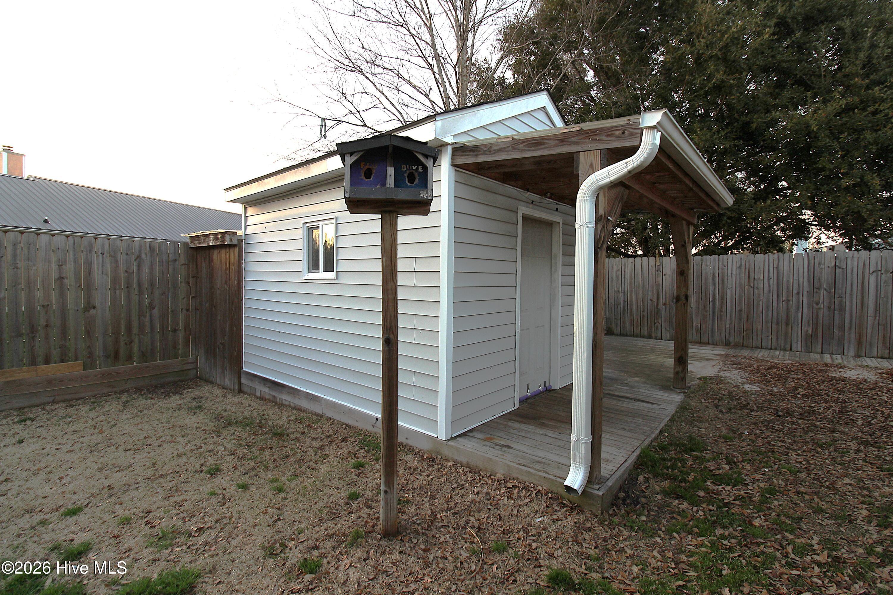 100558935 | Photo 48