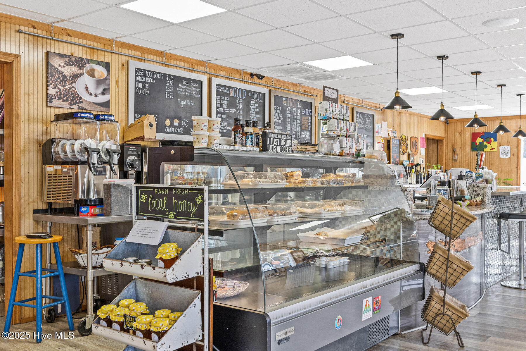 100528251 | Photo 13