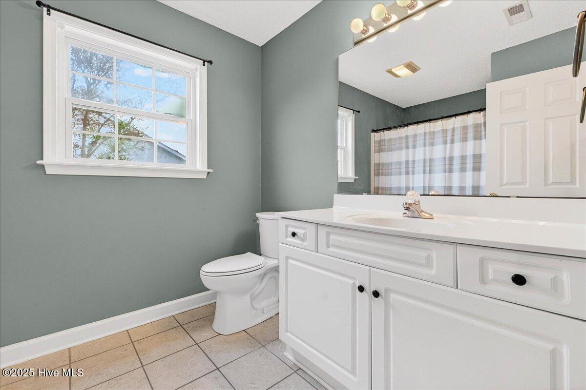 100543204 | Photo 42