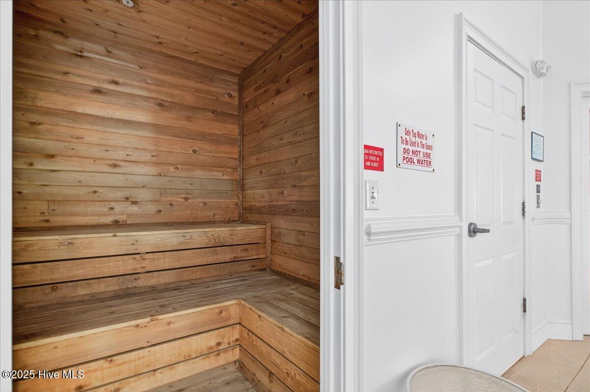 100530632 | Photo 81