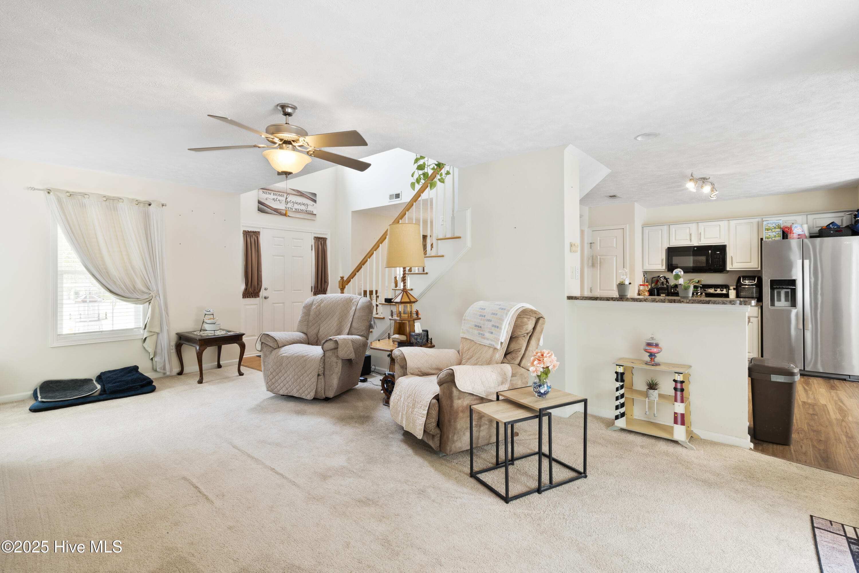 100509046 | Photo 42