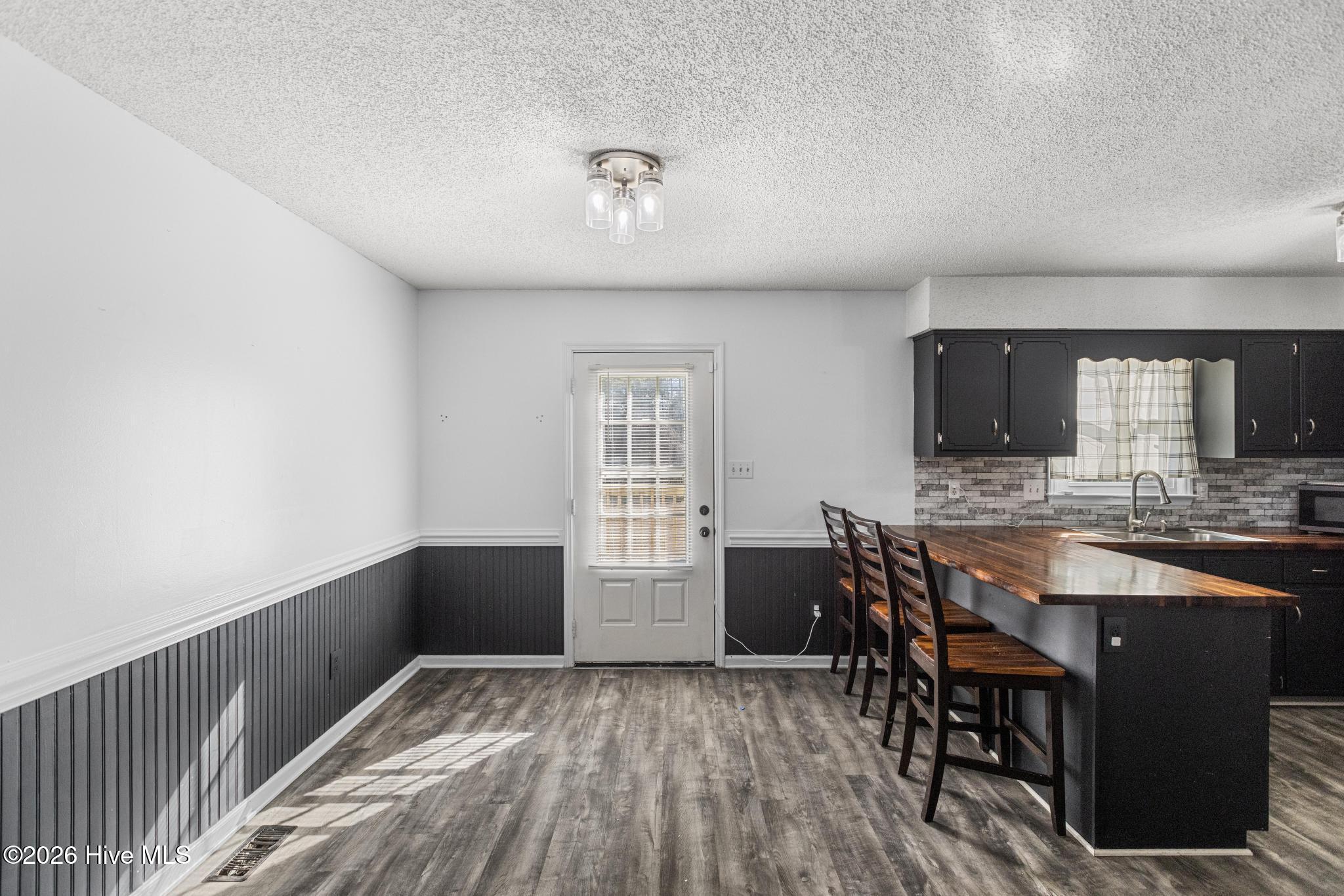 100541660 | Photo 22