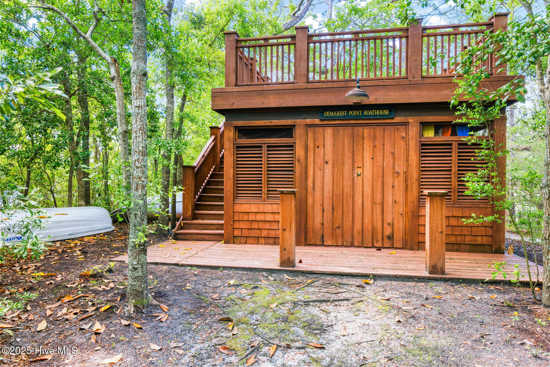 100495433 | Photo 50