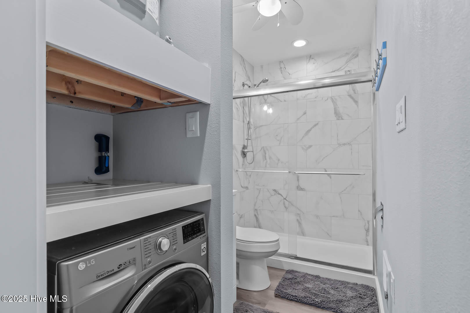 100505296 | Photo 16