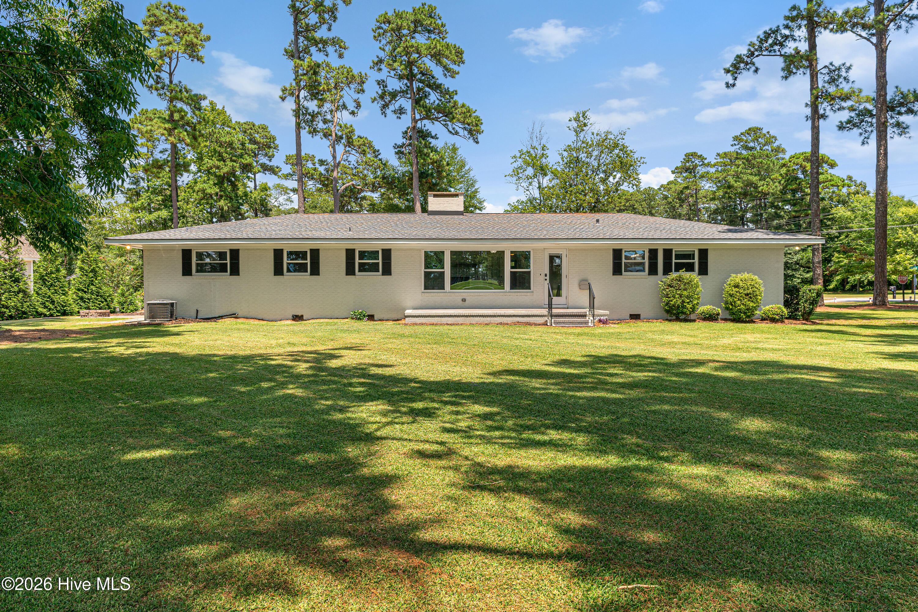 1705 River Drive,Morehead City