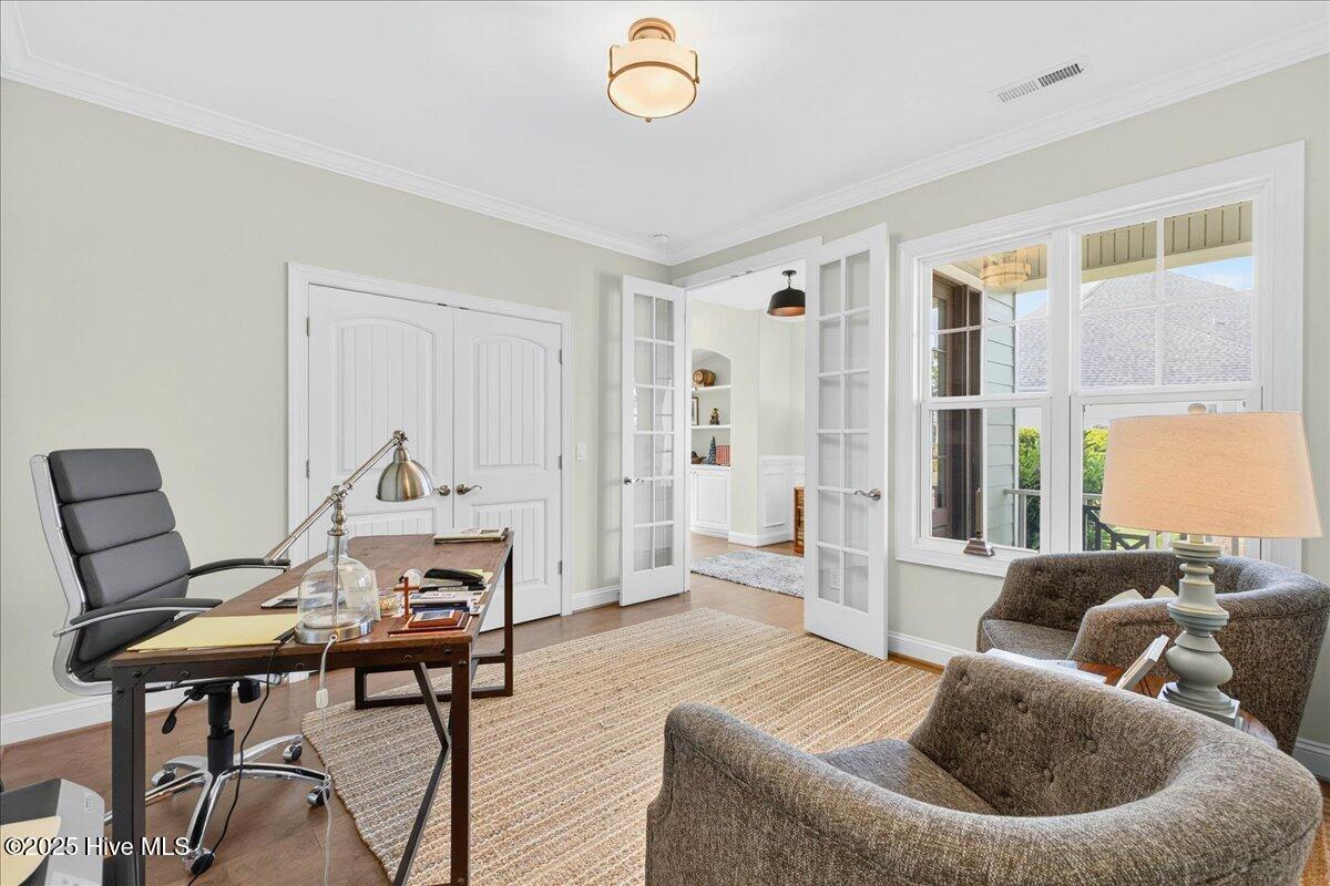 100537556 | Photo 35