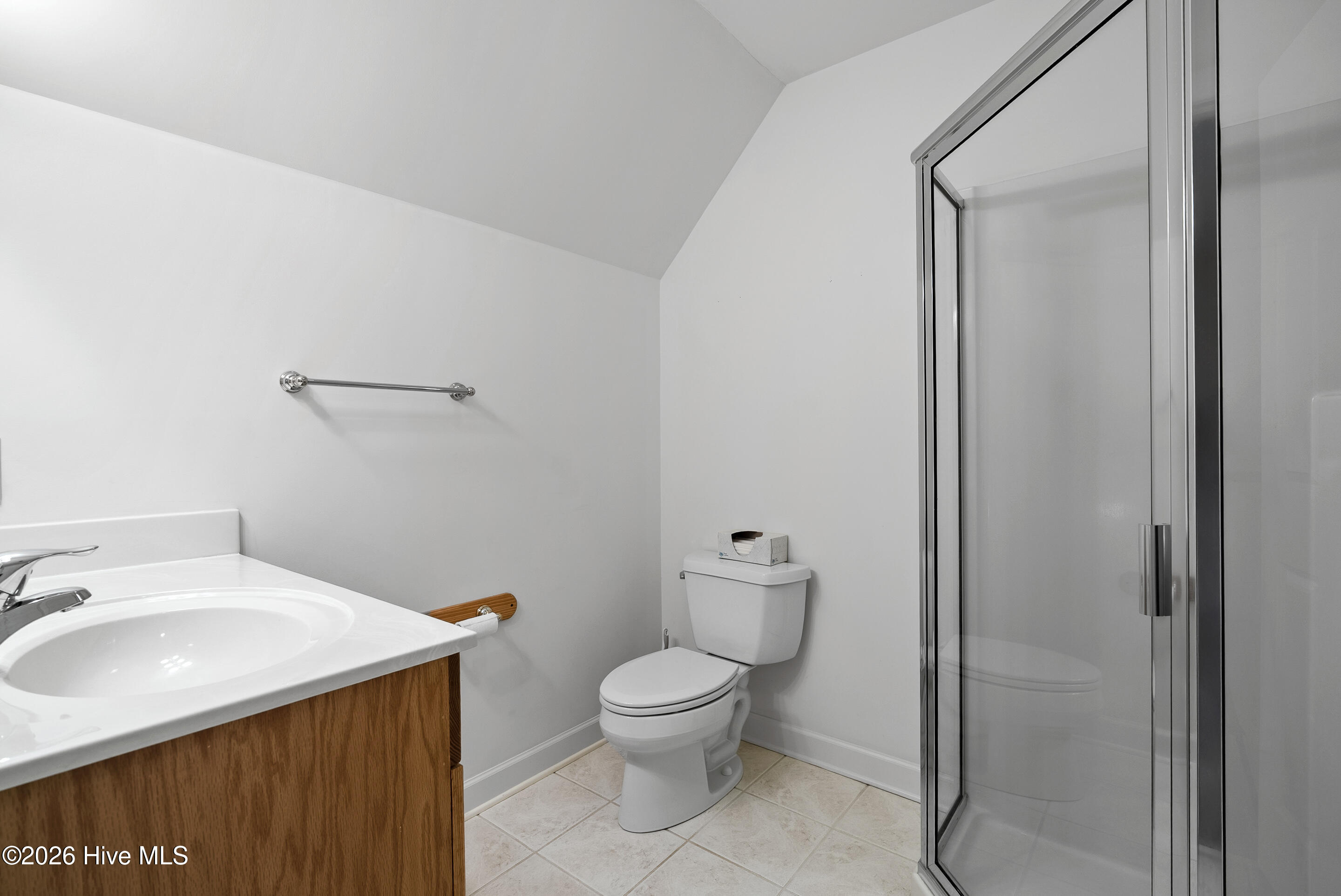 100558989 | Photo 36