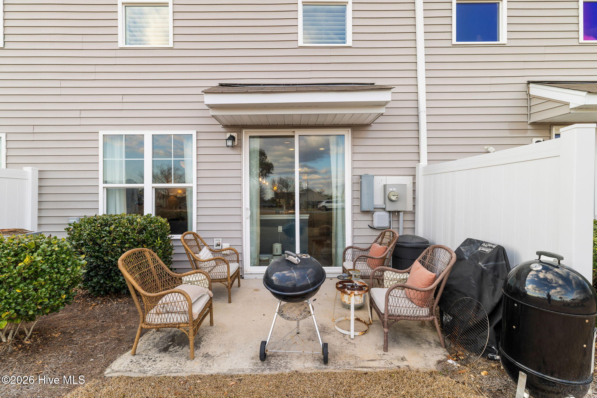 100556686 | Photo 34