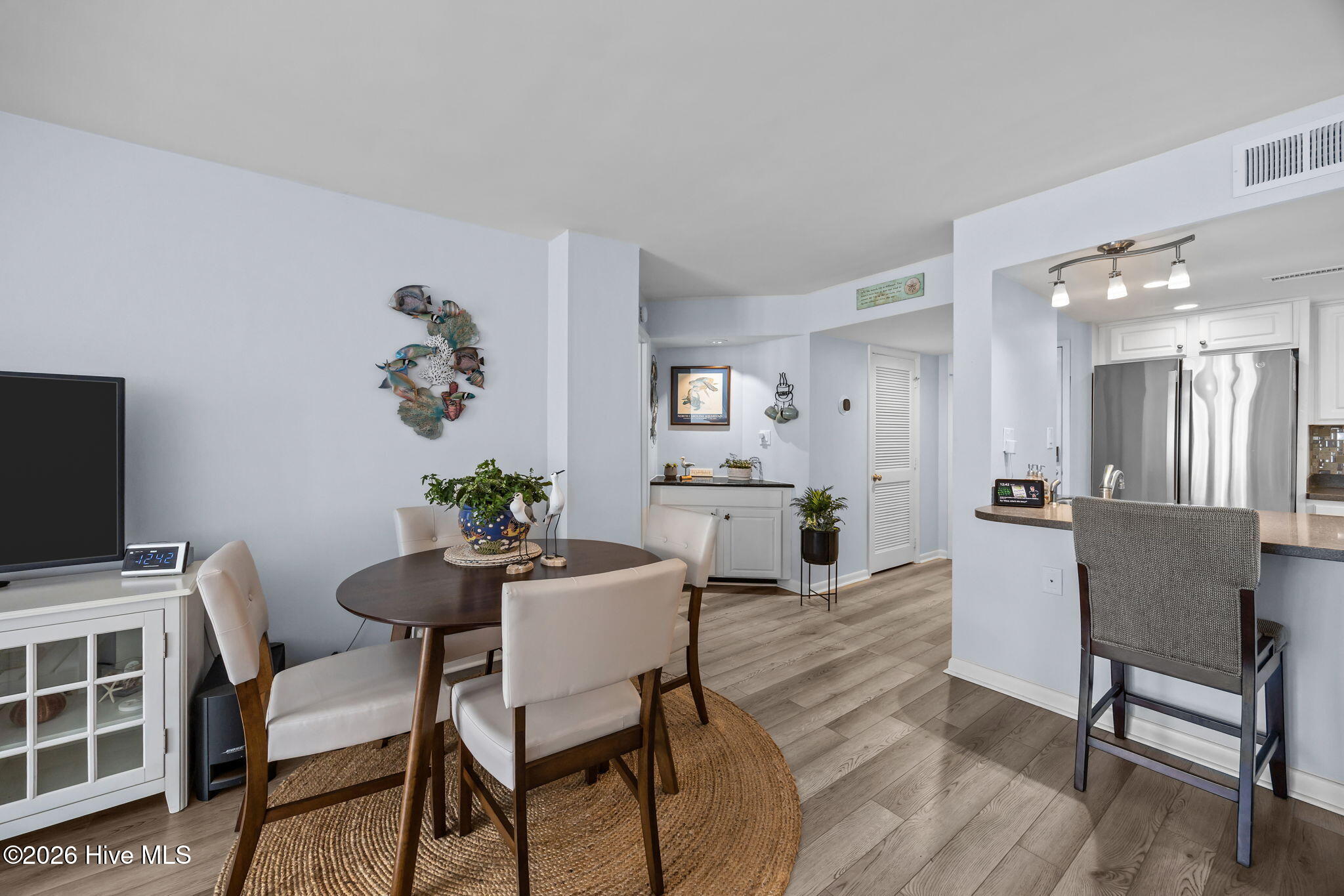 100557729 | Photo 12